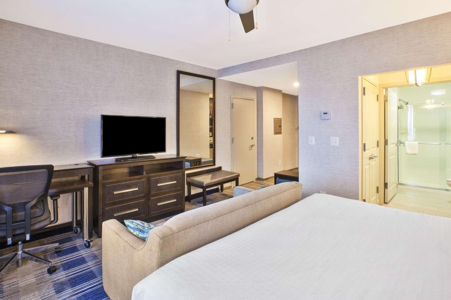 Homewood Suites By Hilton Arlington Rosslyn Key Bridge gallery photo in Arlington, VA — image 39