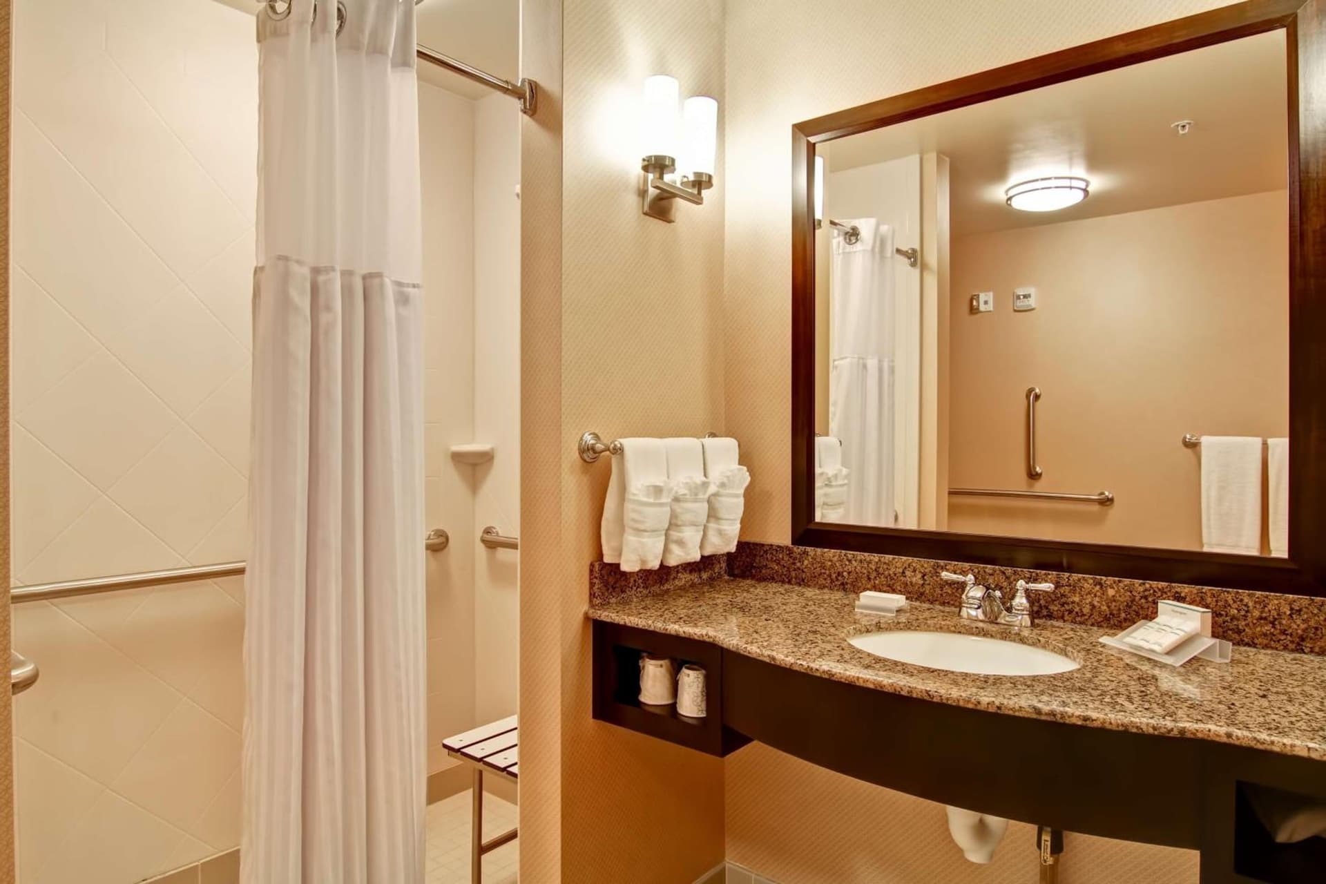 Hilton Garden Inn Woodbridge gallery photo in Woodbridge, VA — image 24
