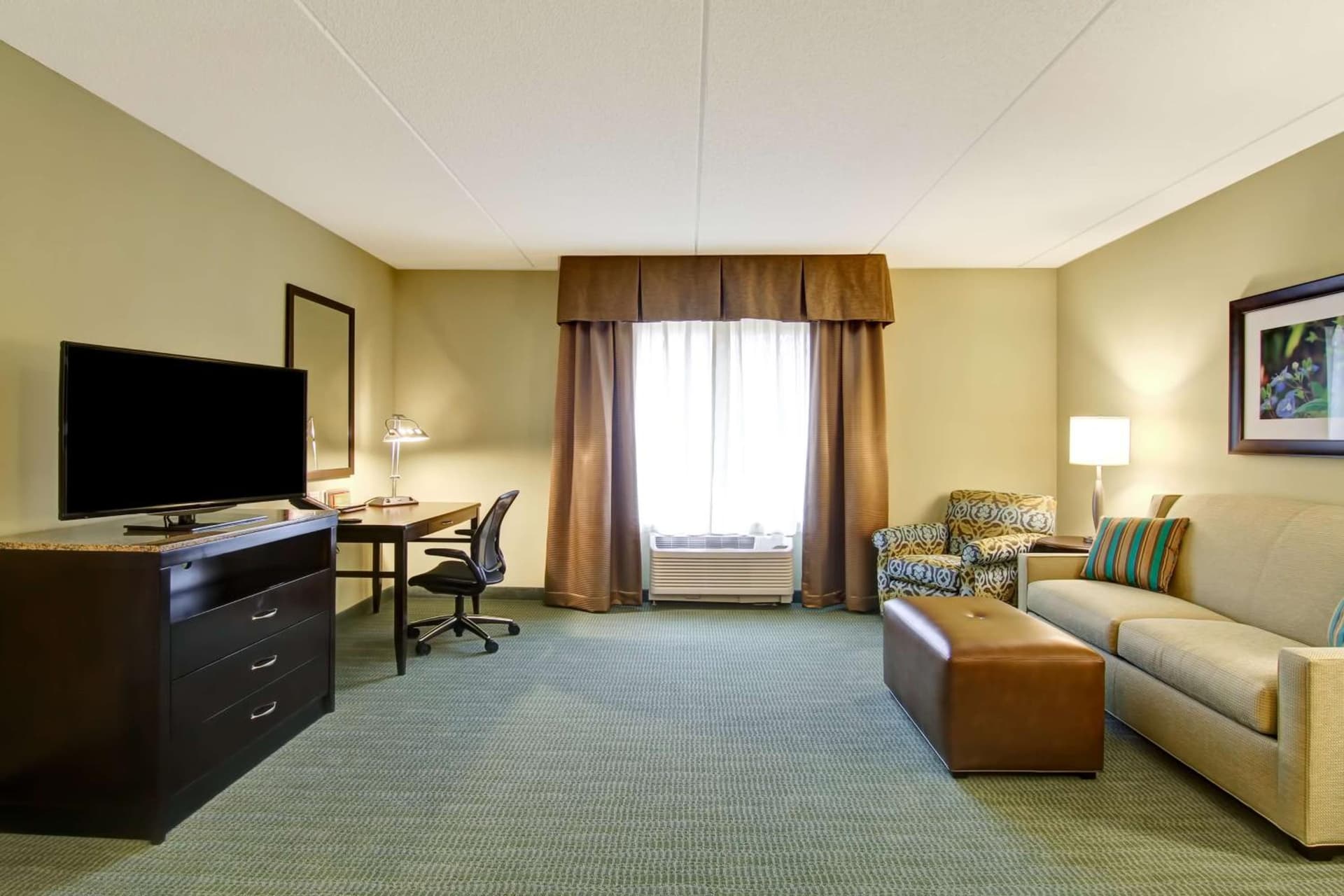 Hilton Garden Inn Woodbridge gallery photo in Woodbridge, VA — image 5