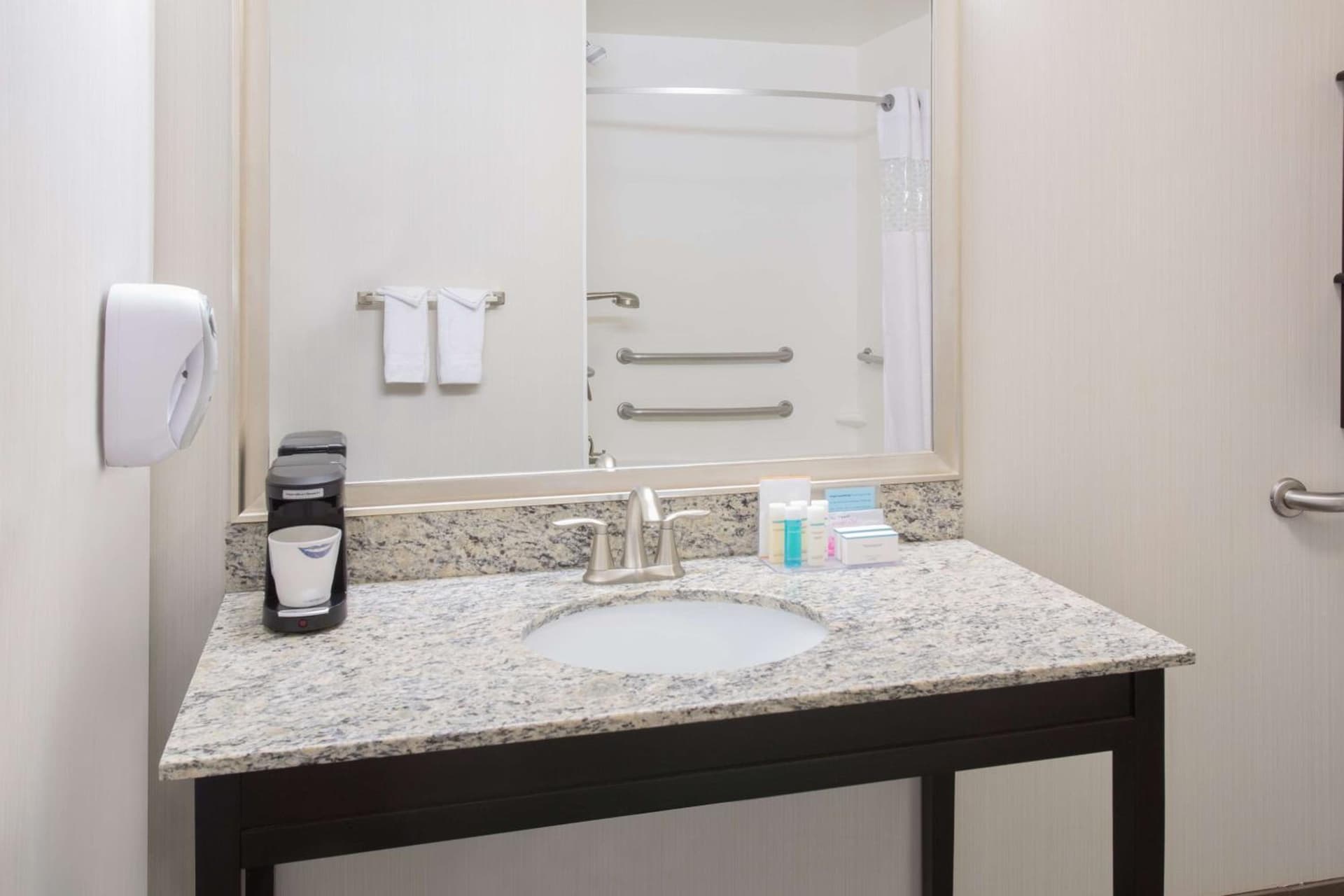 Hampton Inn & Suites Denver Airport / Gateway Park gallery photo in Aurora, CO — image 15
