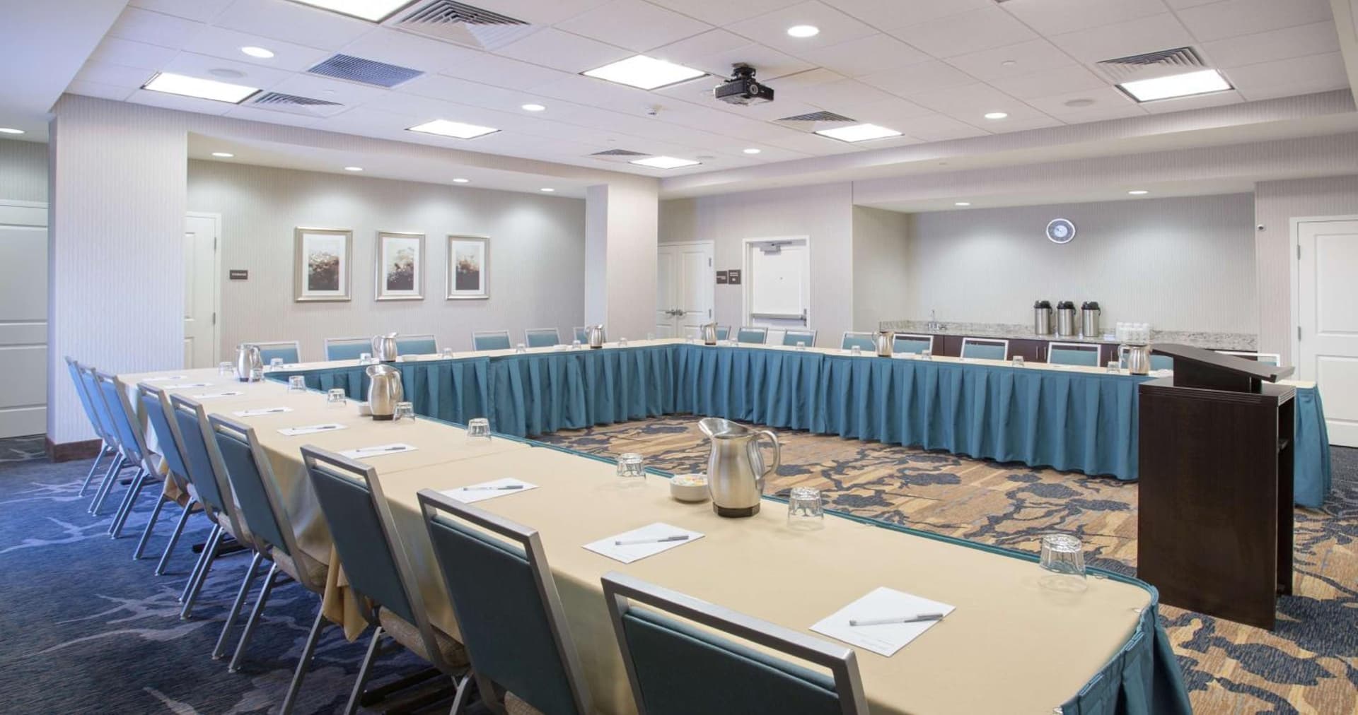 Hampton Inn & Suites Denver Airport / Gateway Park gallery photo in Aurora, CO — image 11