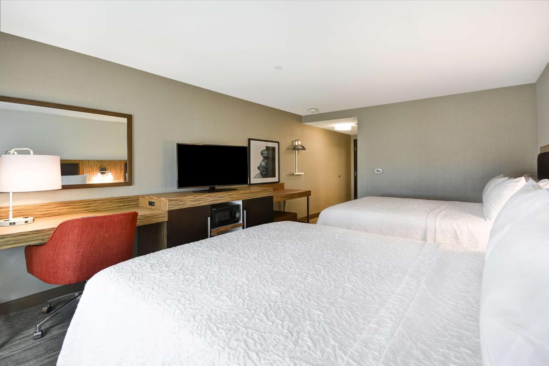 Hampton Inn & Suites Detroit/Warren gallery photo in Warren, MI — image 10