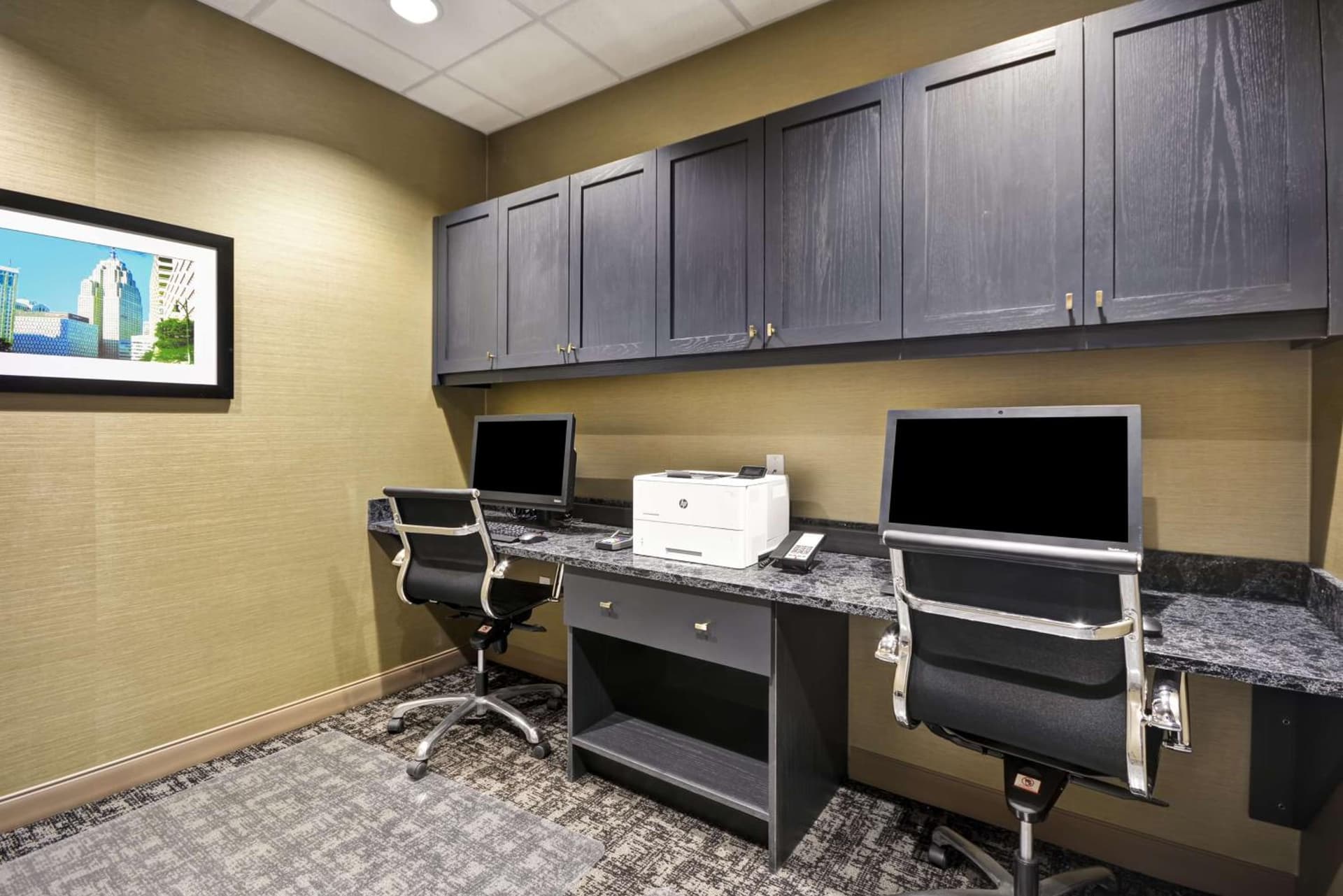 Hampton Inn & Suites Detroit/Warren gallery photo in Warren, MI — image 24