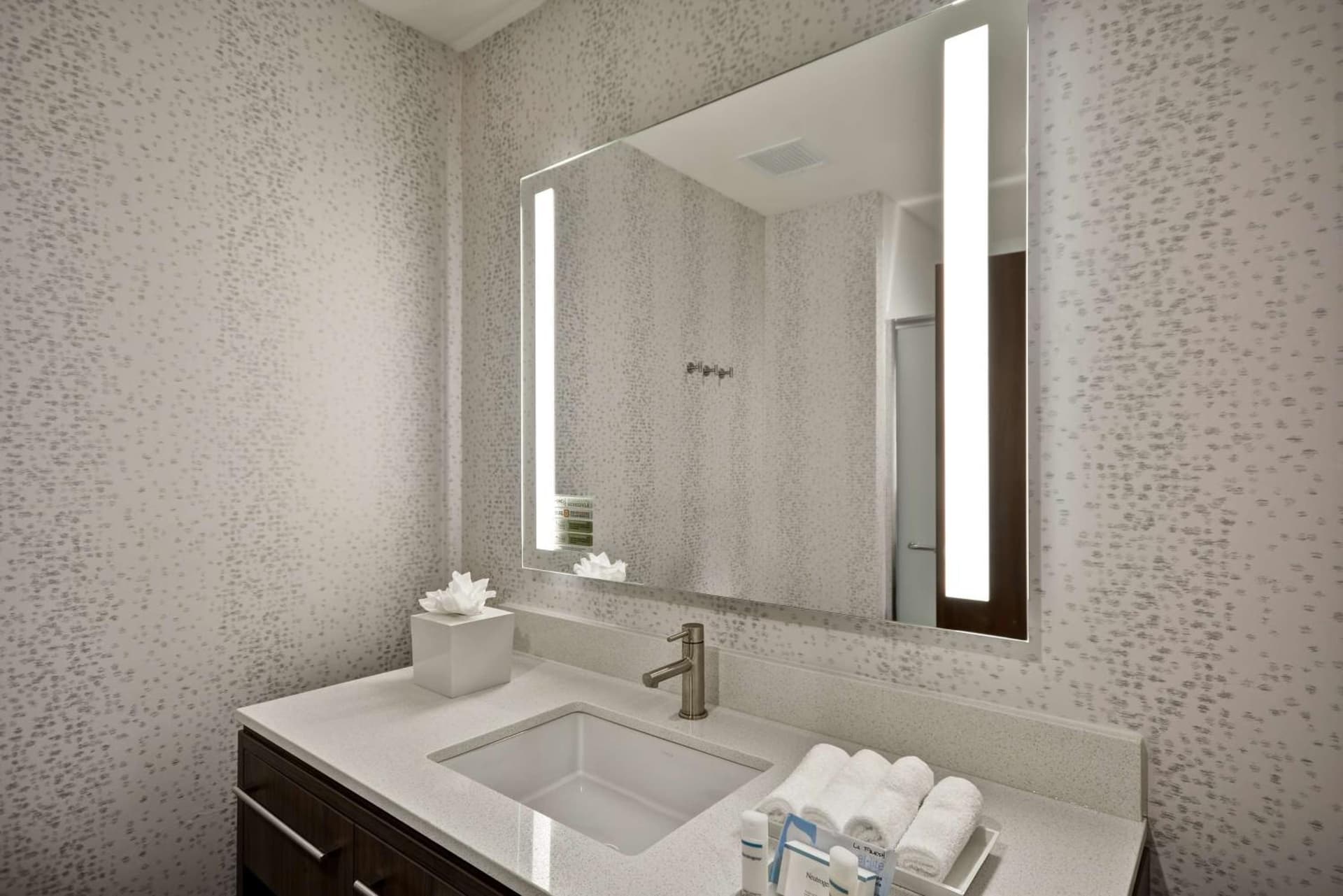 Home2 Suites by Hilton Fairview/Allen gallery photo in McKinney, TX — image 13