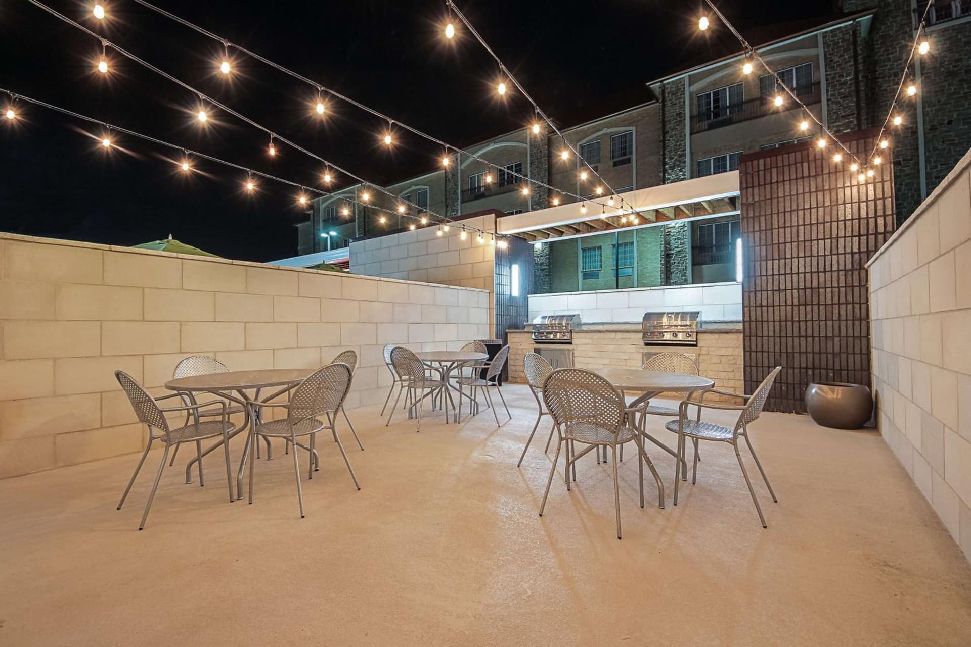 Home2 Suites By Hilton Dallas Grand Prairie gallery photo in Grand Prairie, TX — image 9