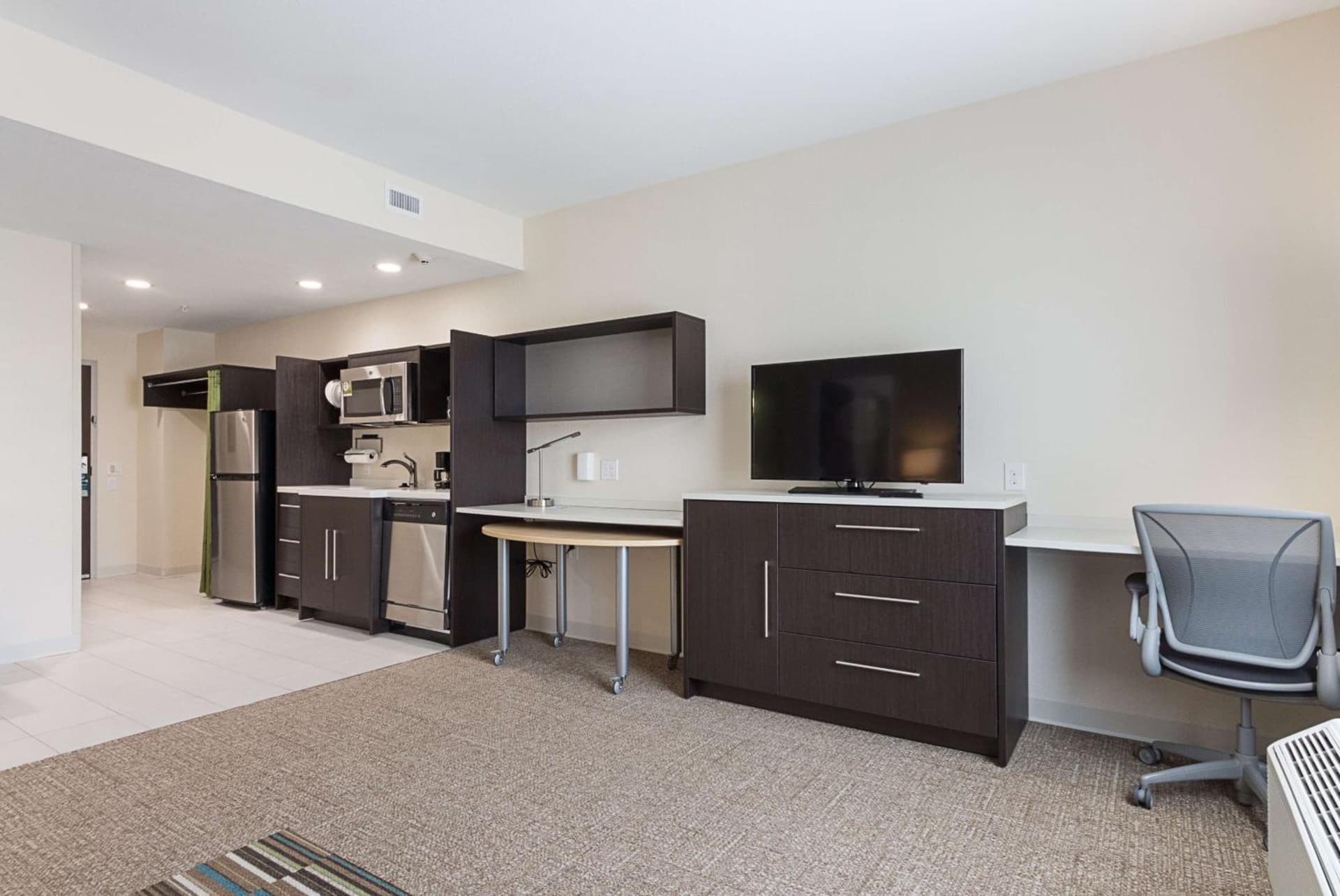 Home2 Suites By Hilton Dallas Grand Prairie gallery photo in Grand Prairie, TX — image 34