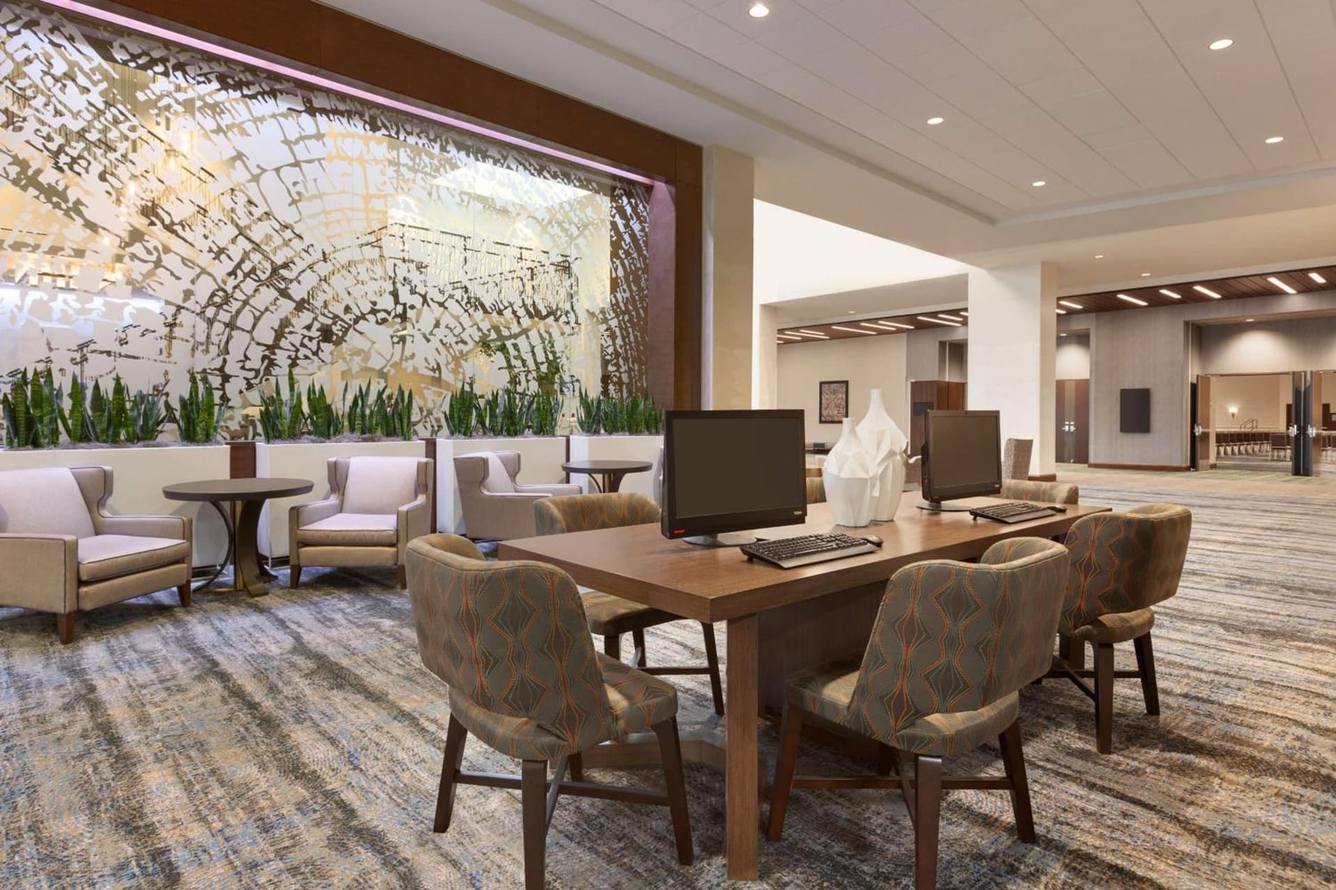 Embassy Suites By Hilton Denton Convention Center gallery photo in Denton, TX — image 10