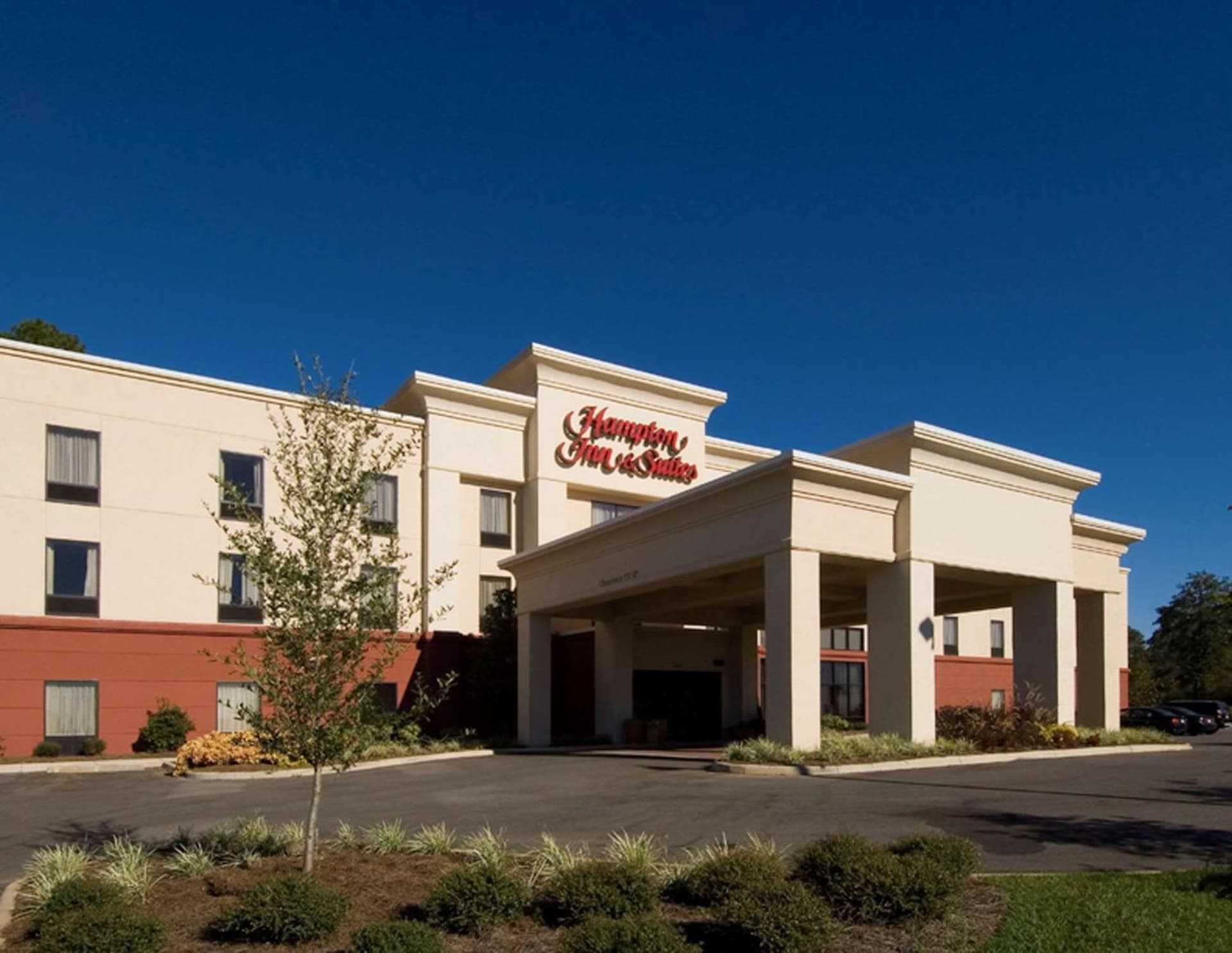 Hampton Inn & Suites Dothan property views in Dothan, AL — gallery photo 3
