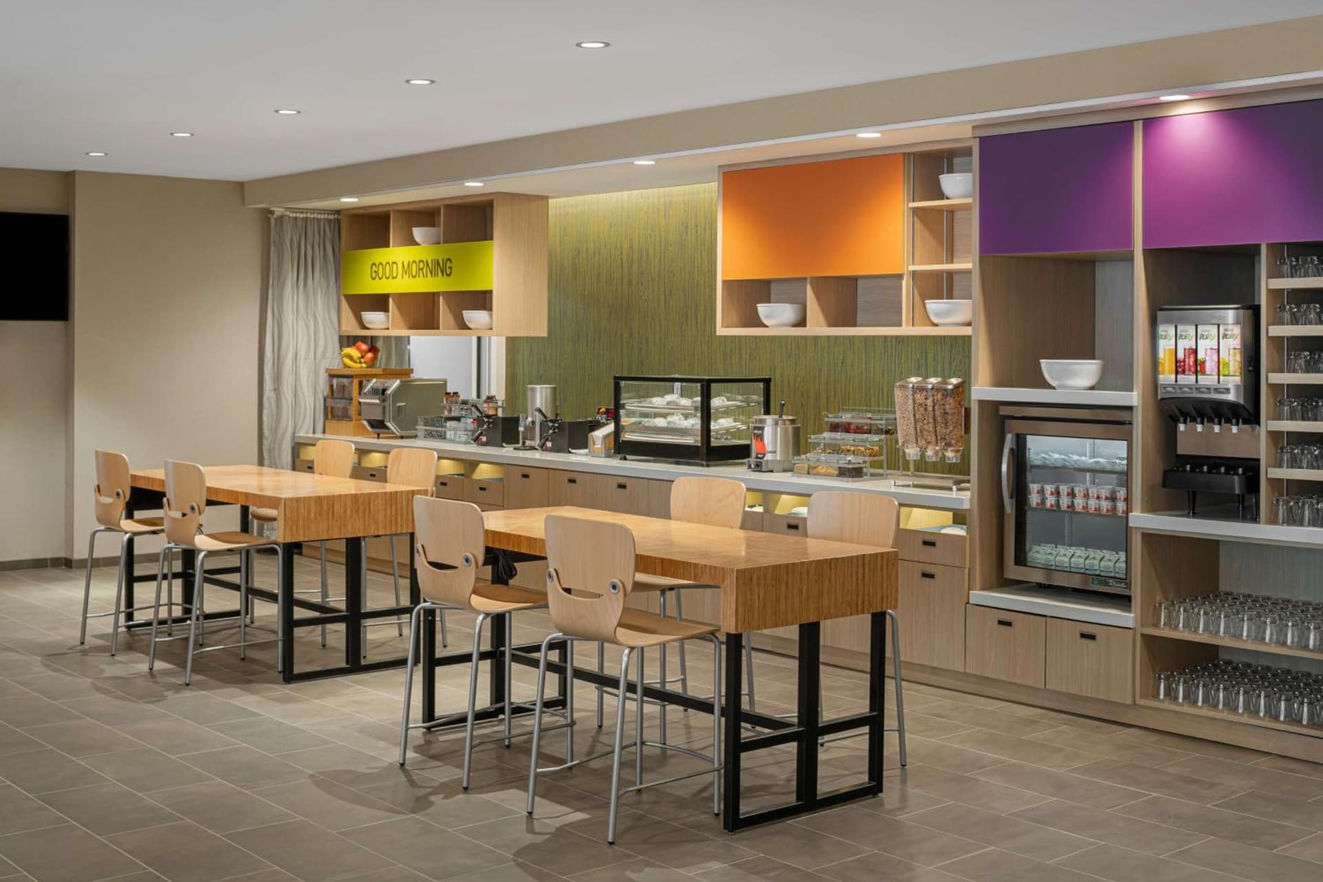 Home2 Suites by Hilton Des Moines at Drake University gallery photo in Des Moines, IA — image 6