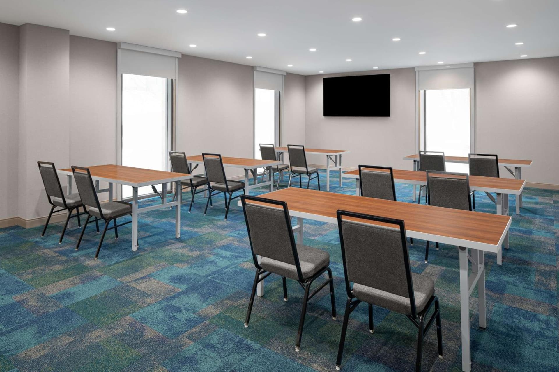Home2 Suites by Hilton Des Moines at Drake University gallery photo in Des Moines, IA — image 10