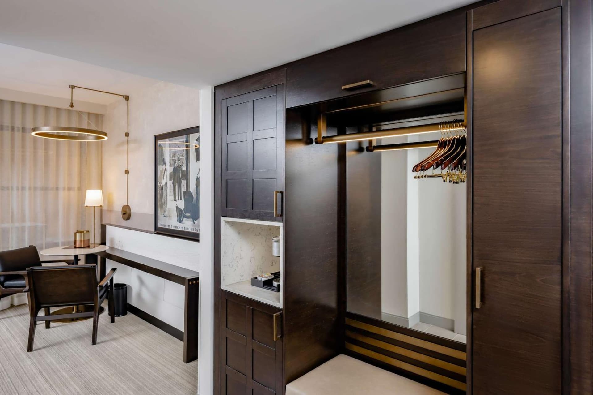 Hotel Fort Des Moines, Curio Collection By Hilton gallery photo in Des Moines, IA — image 83
