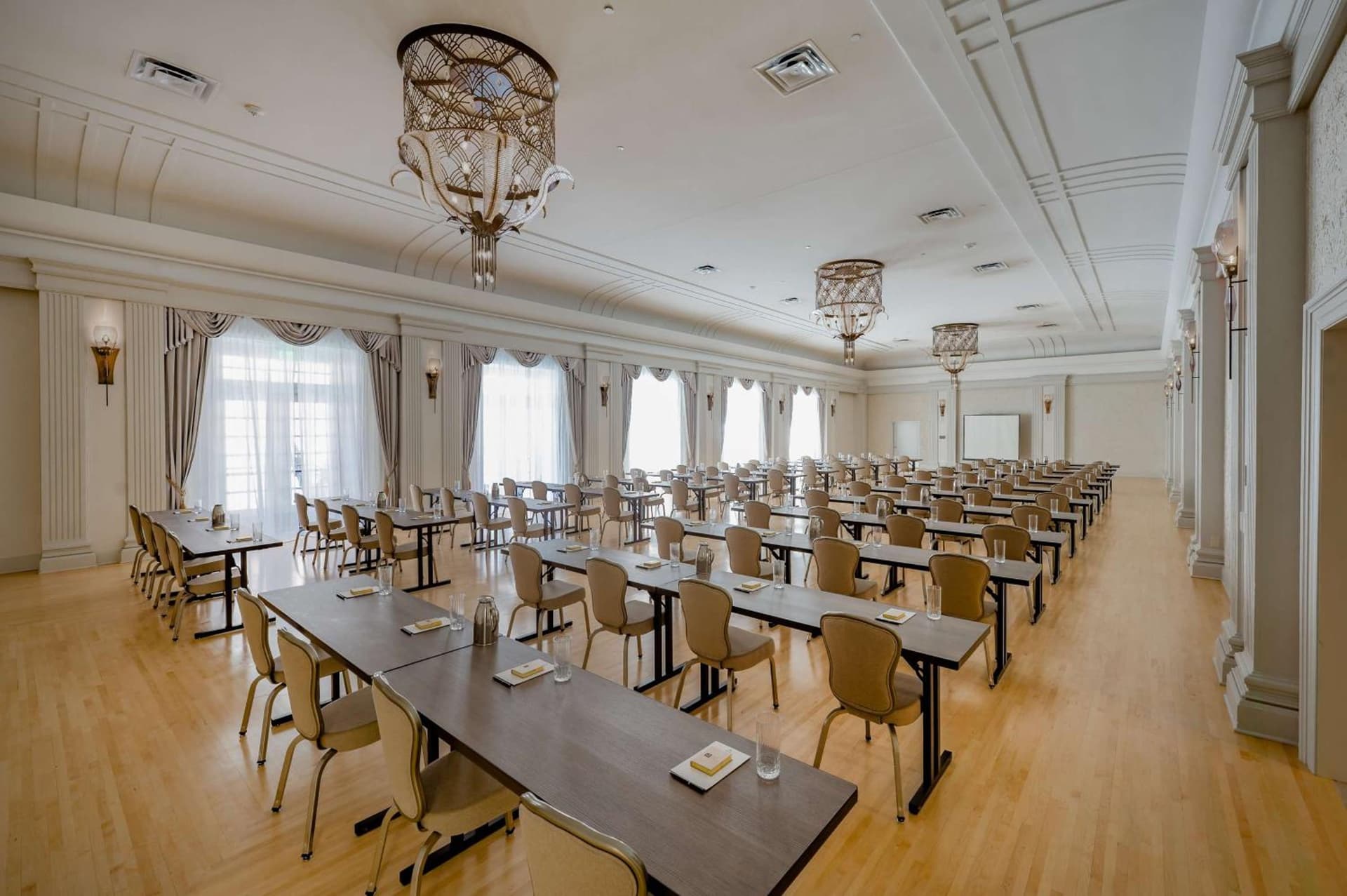 Hotel Fort Des Moines, Curio Collection By Hilton gallery photo in Des Moines, IA — image 11