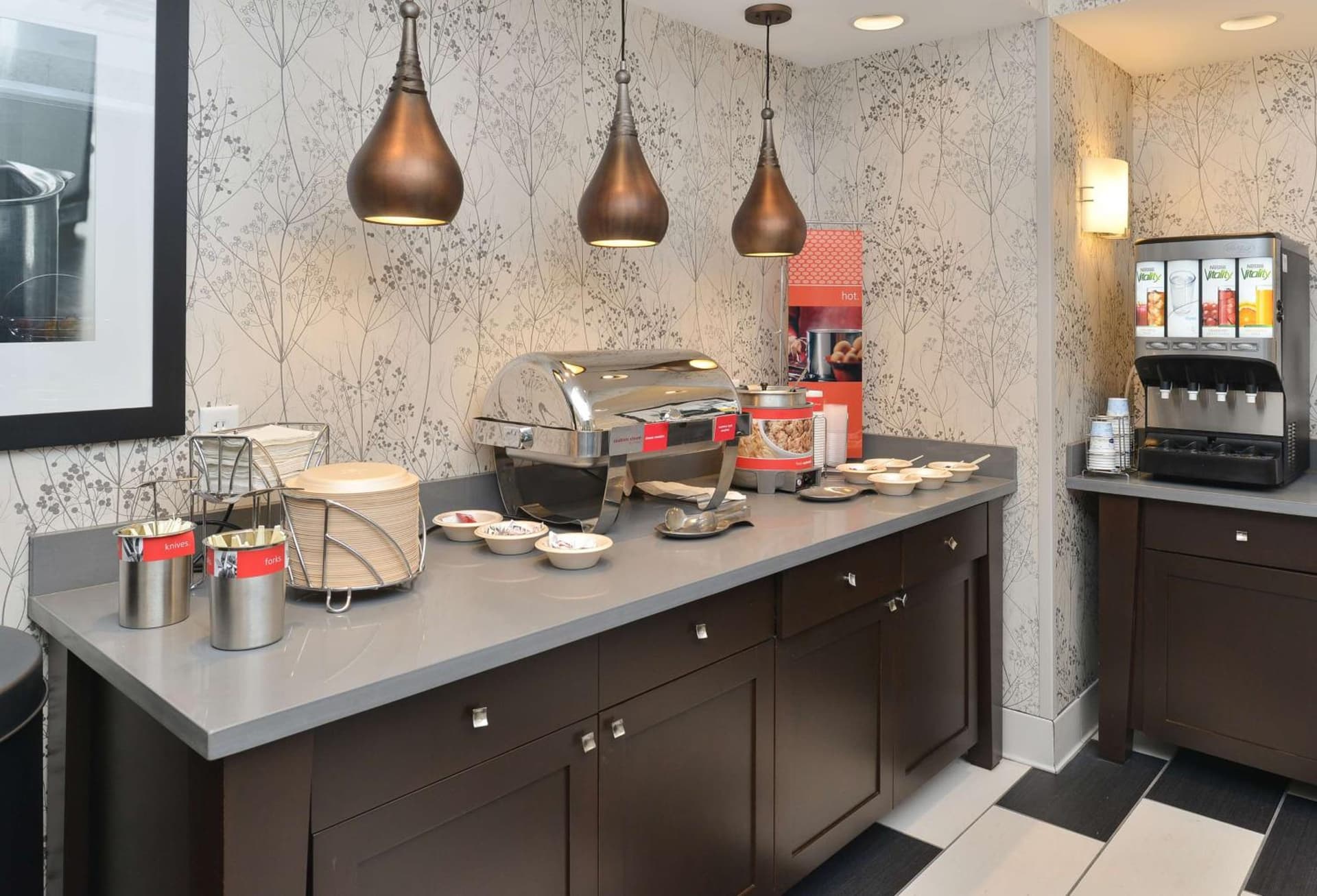 Hampton Inn & Suites Des Moines Downtown gallery photo in Des Moines, IA — image 9