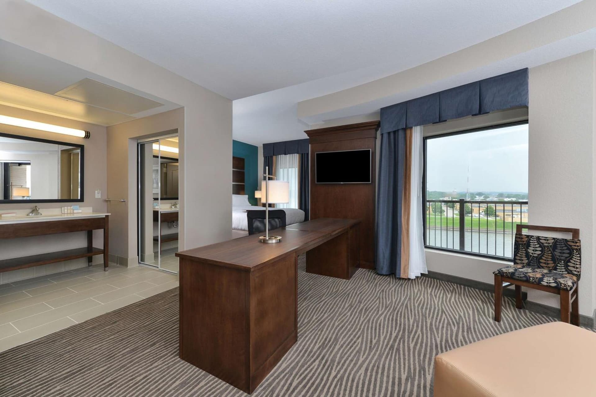 Hampton Inn & Suites Des Moines Downtown gallery photo in Des Moines, IA — image 35