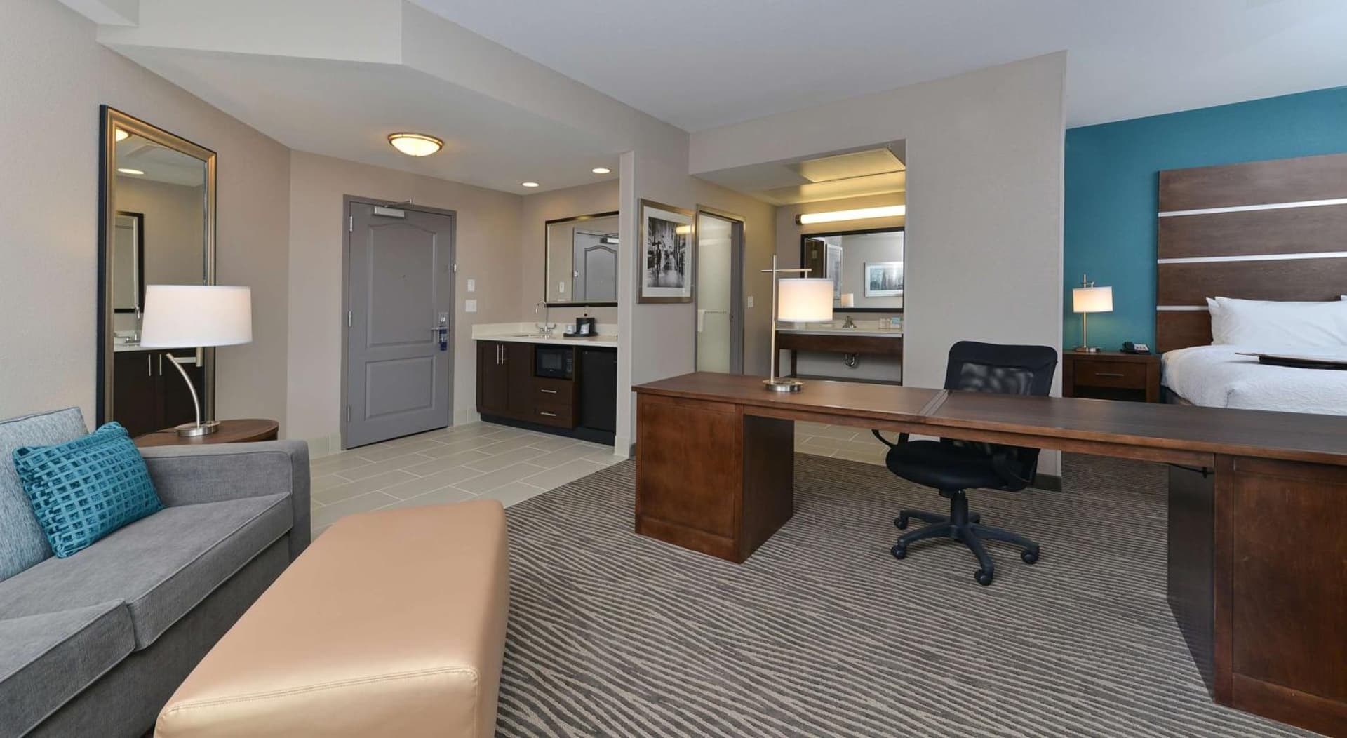 Hampton Inn & Suites Des Moines Downtown gallery photo in Des Moines, IA — image 10