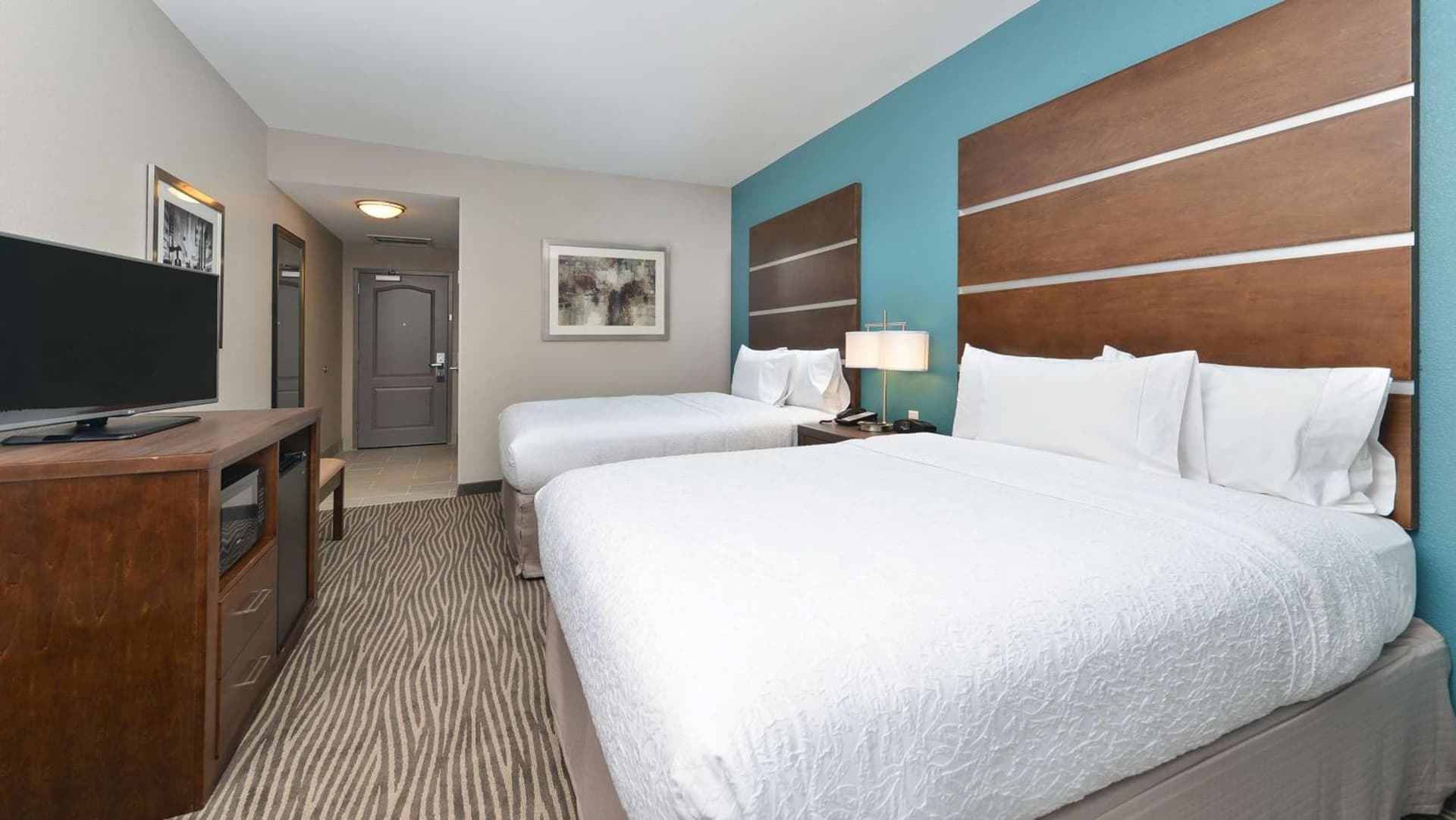 Hampton Inn & Suites Des Moines Downtown gallery photo in Des Moines, IA — image 27