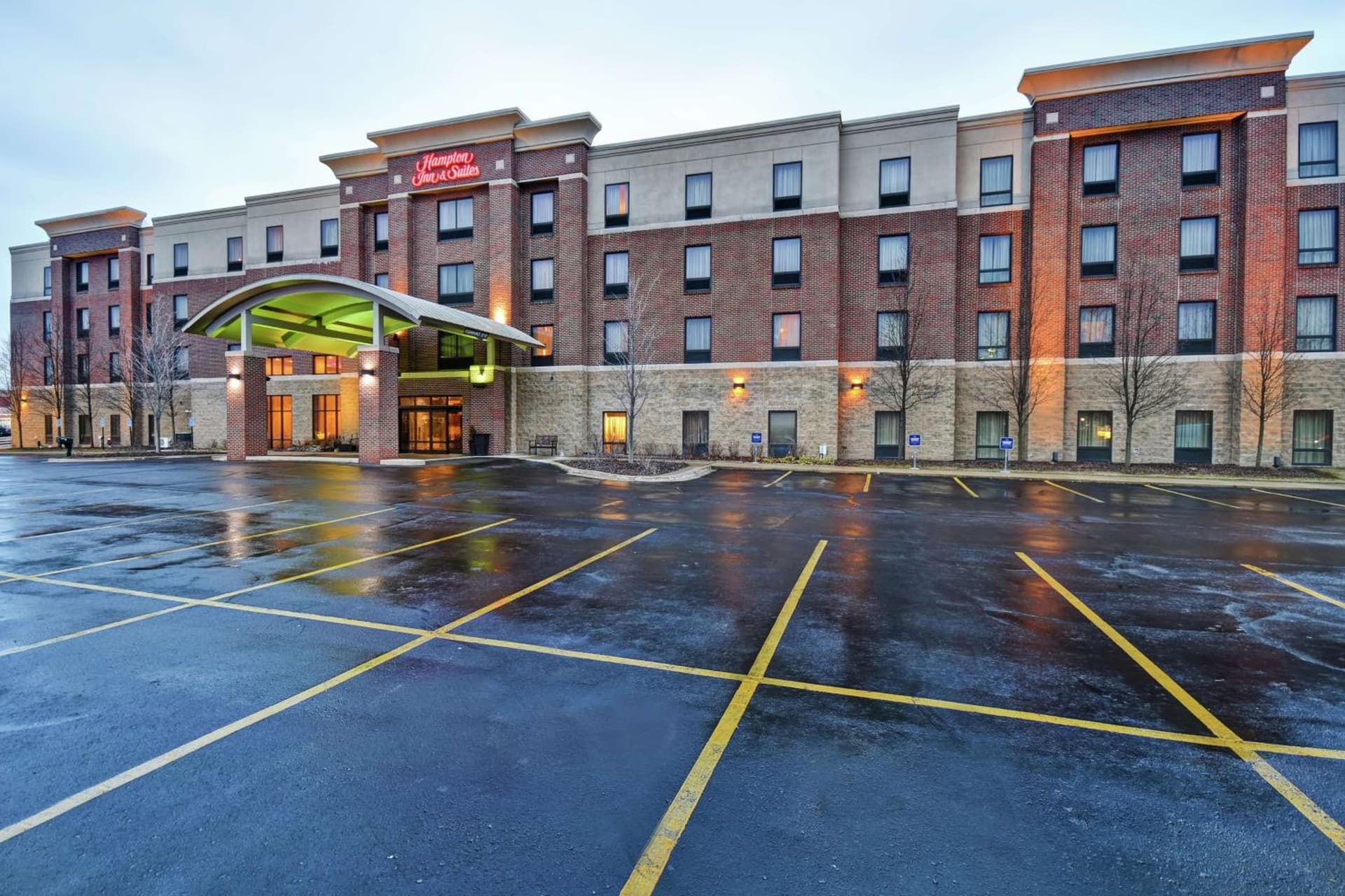 Hampton Inn & Suites Detroit-Canton gallery photo in Canton — image 21