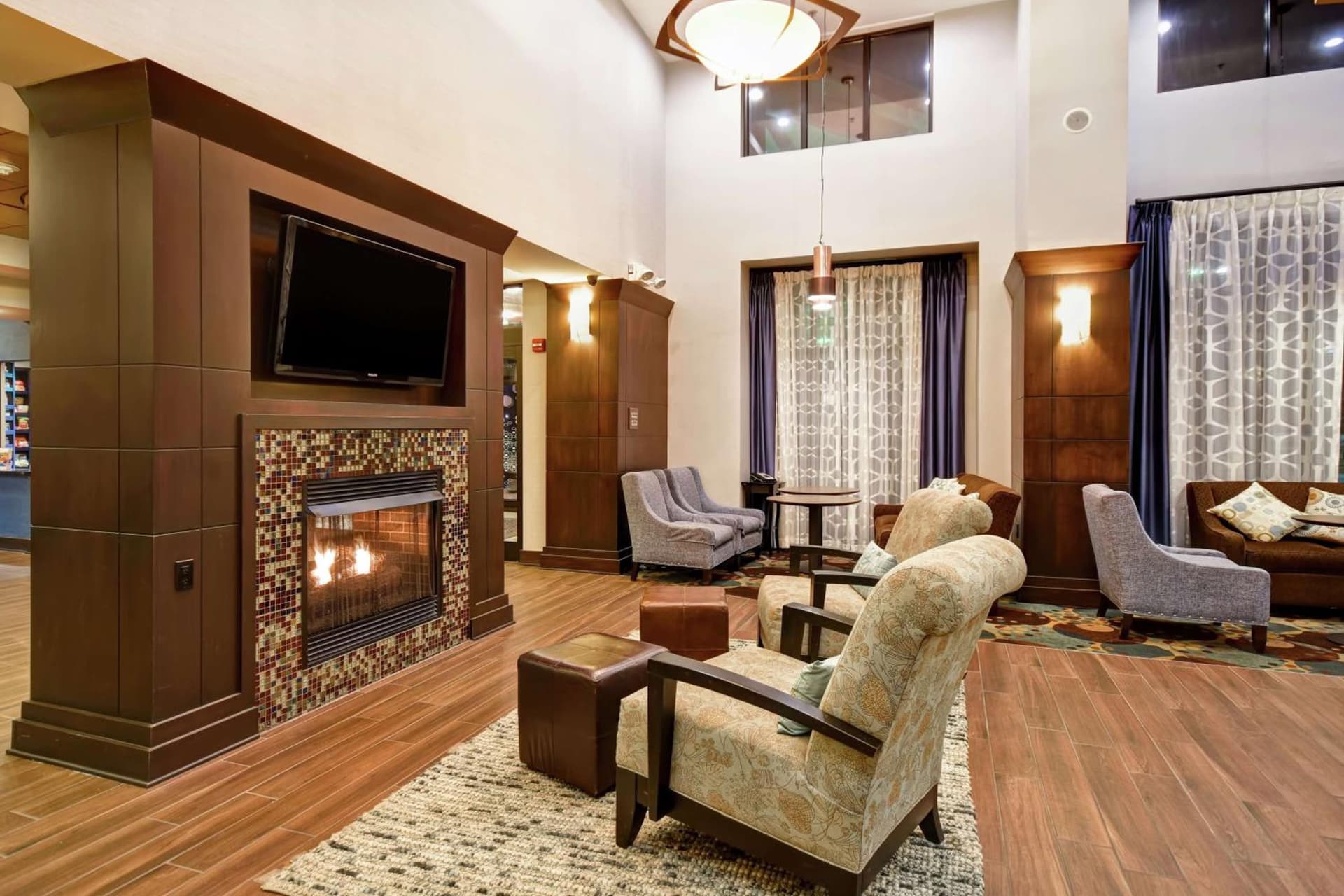 Hampton Inn & Suites Detroit-Canton gallery photo in Canton — image 61
