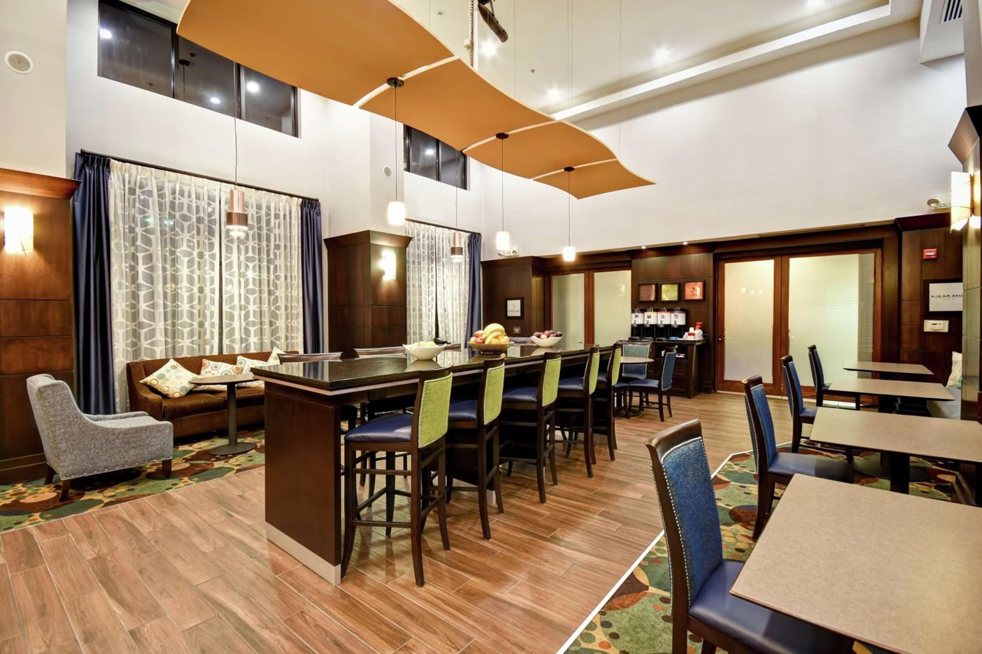 Hampton Inn & Suites Detroit-Canton gallery photo in Canton — image 55