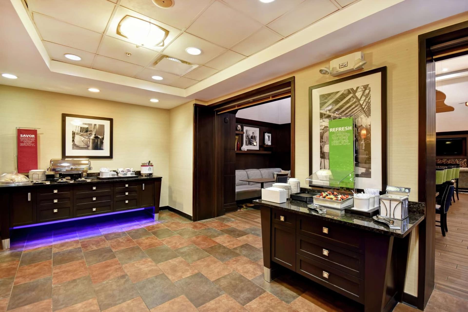 Hampton Inn & Suites Detroit-Canton gallery photo in Canton — image 11