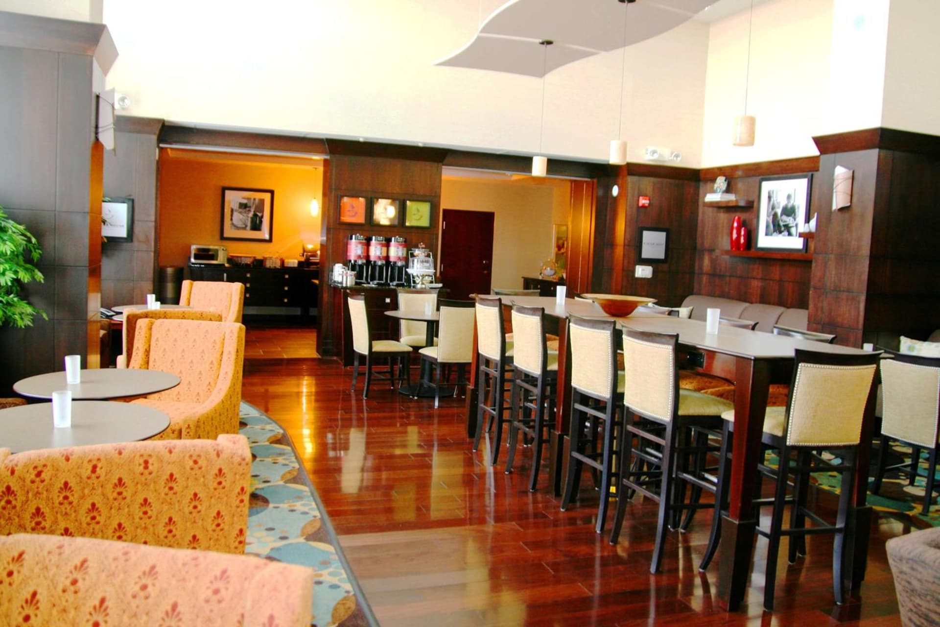 Hampton Inn & Suites Detroit-Canton gallery photo in Canton — image 33