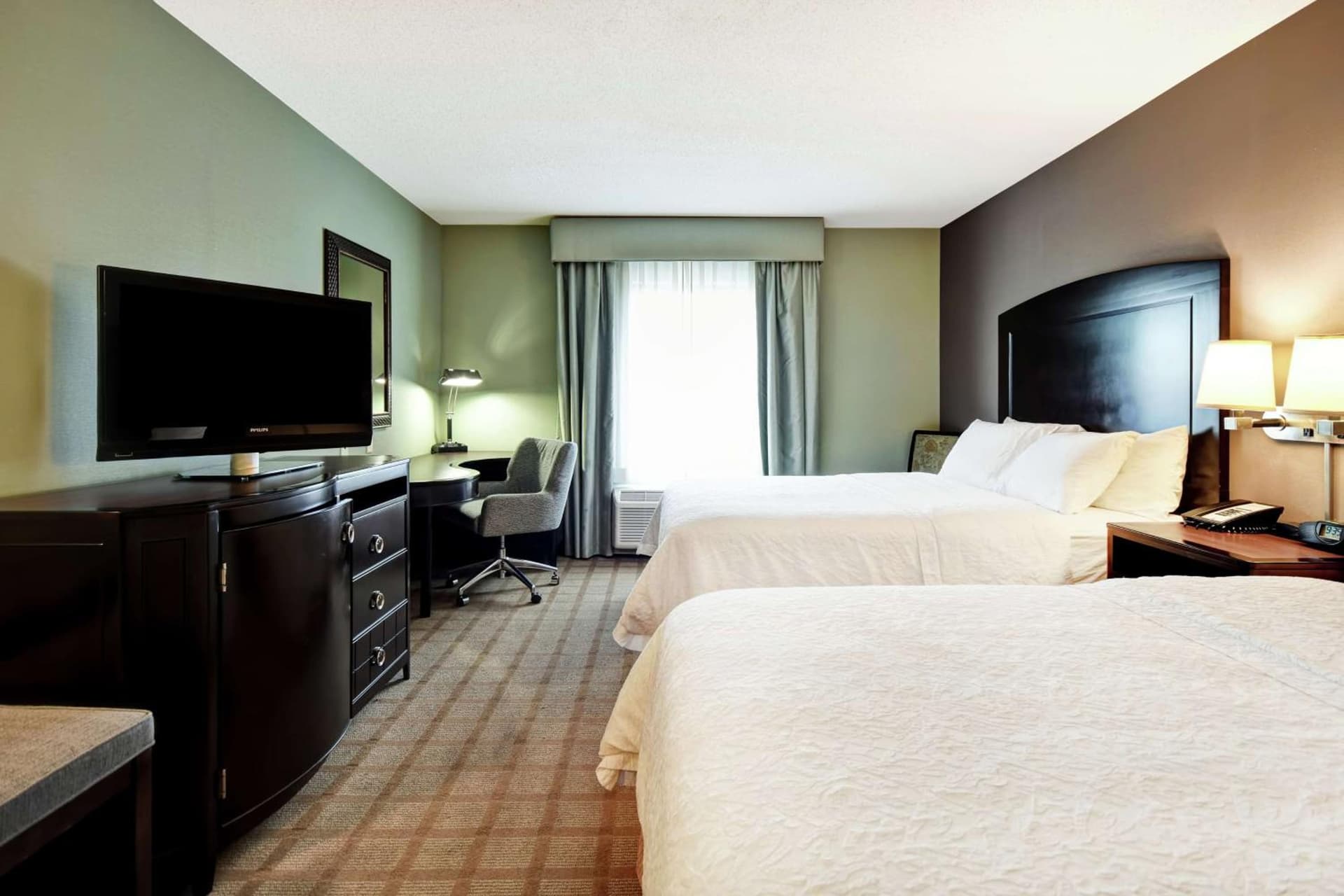 Hampton Inn & Suites Detroit-Canton gallery photo in Canton — image 28