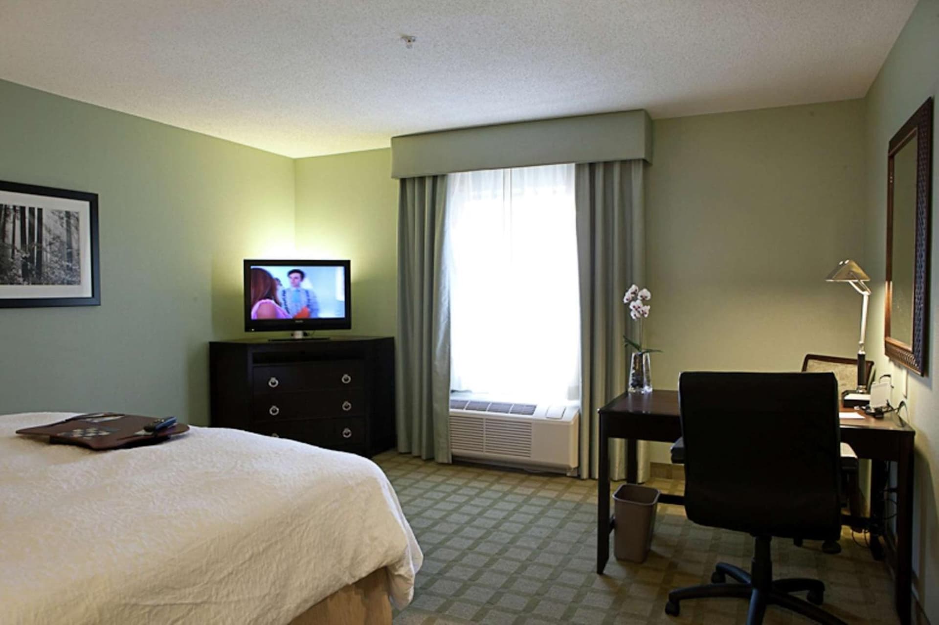 Hampton Inn & Suites Detroit-Canton gallery photo in Canton — image 41