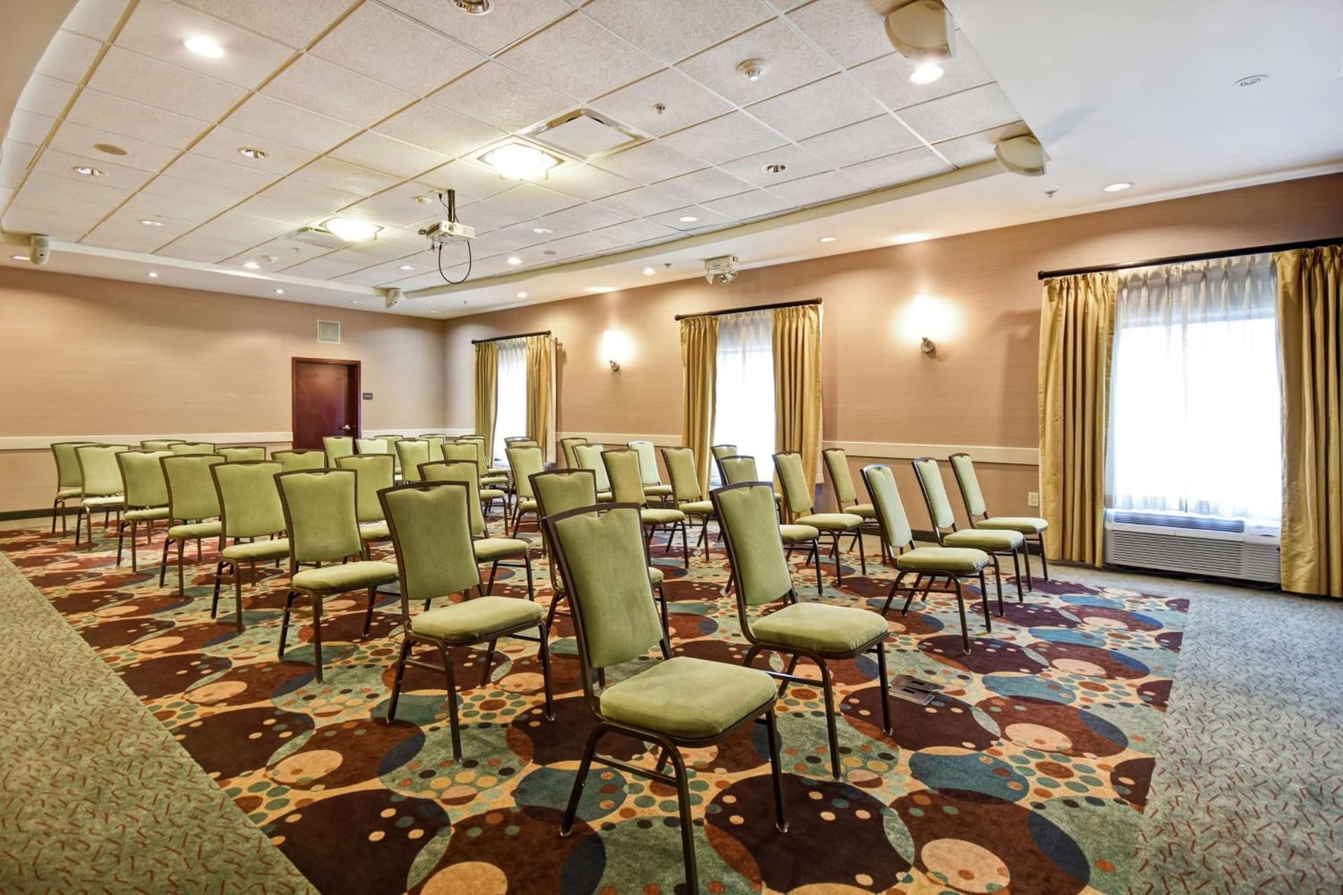 Hampton Inn & Suites Detroit-Canton gallery photo in Canton — image 74