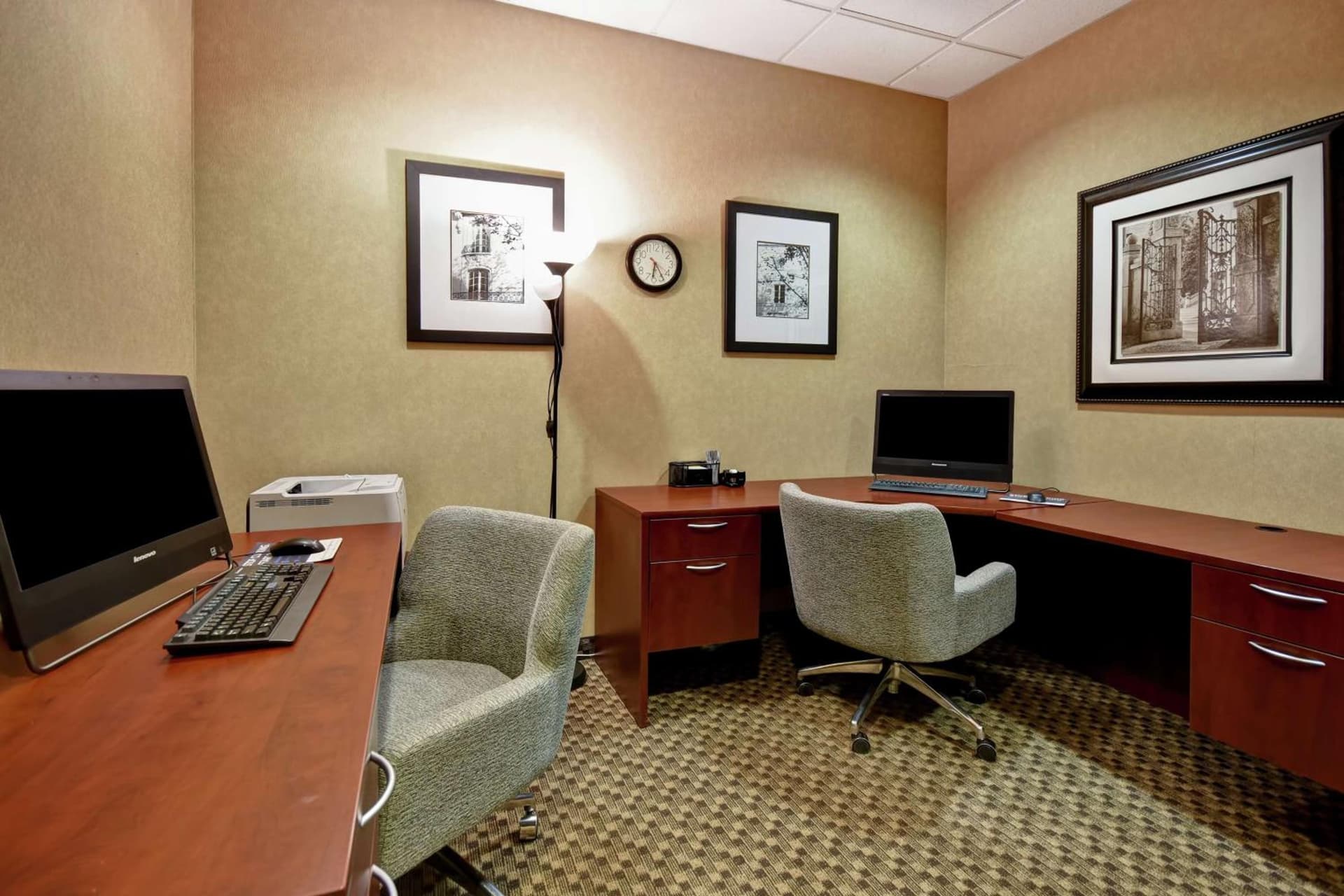 Hampton Inn & Suites Detroit-Canton gallery photo in Canton — image 38