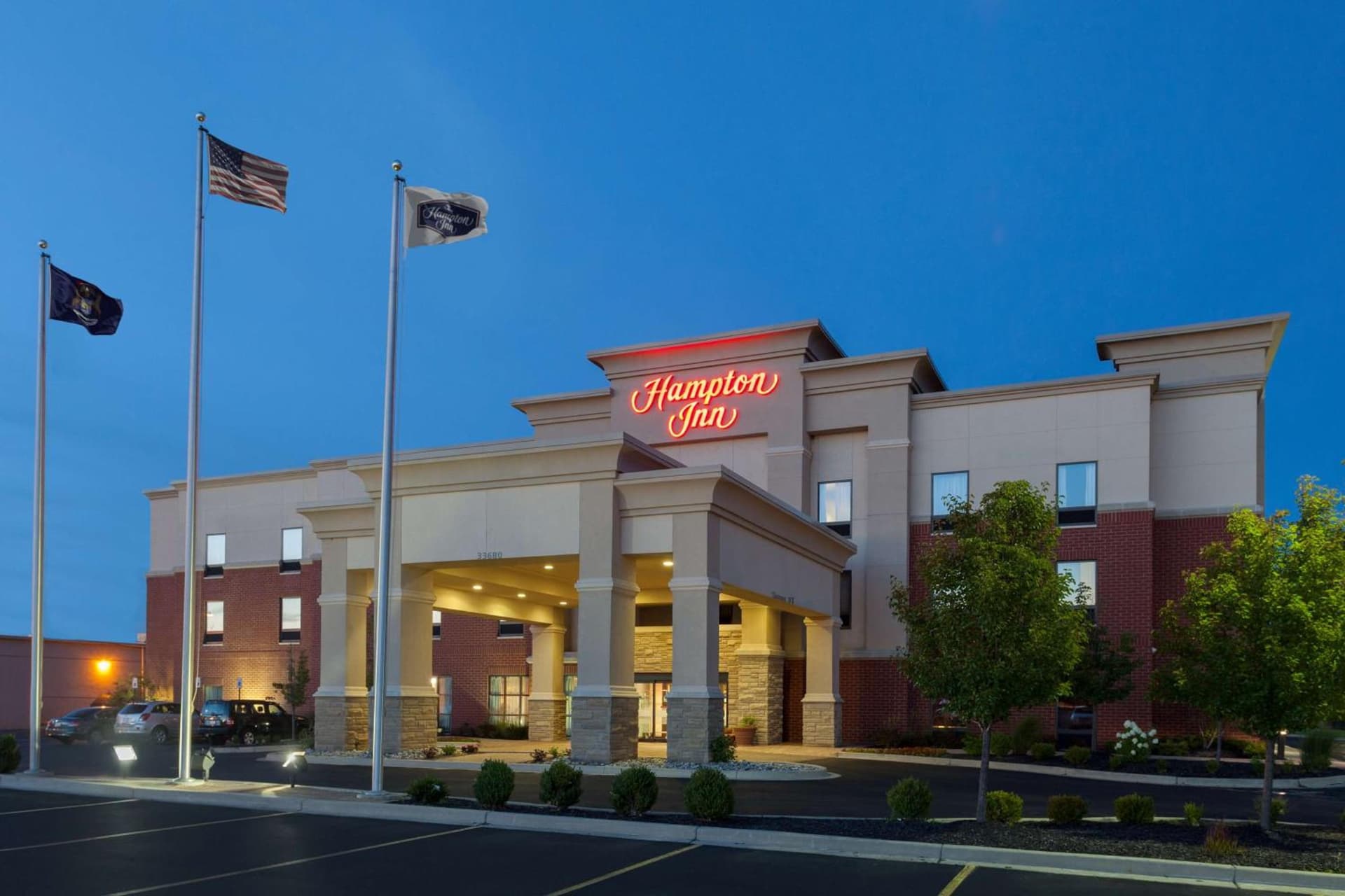 Hampton Inn Detroit Roseville interior in Clinton — gallery photo 2