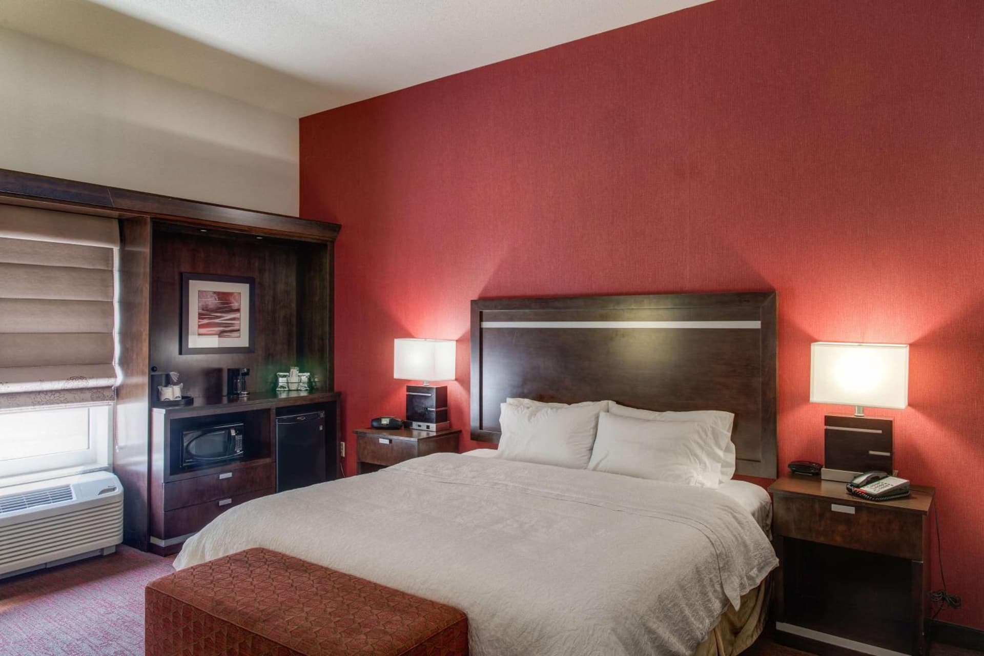 Hampton Inn & Suites Detroit/Airport Romulus gallery photo in Romulus, MI — image 9