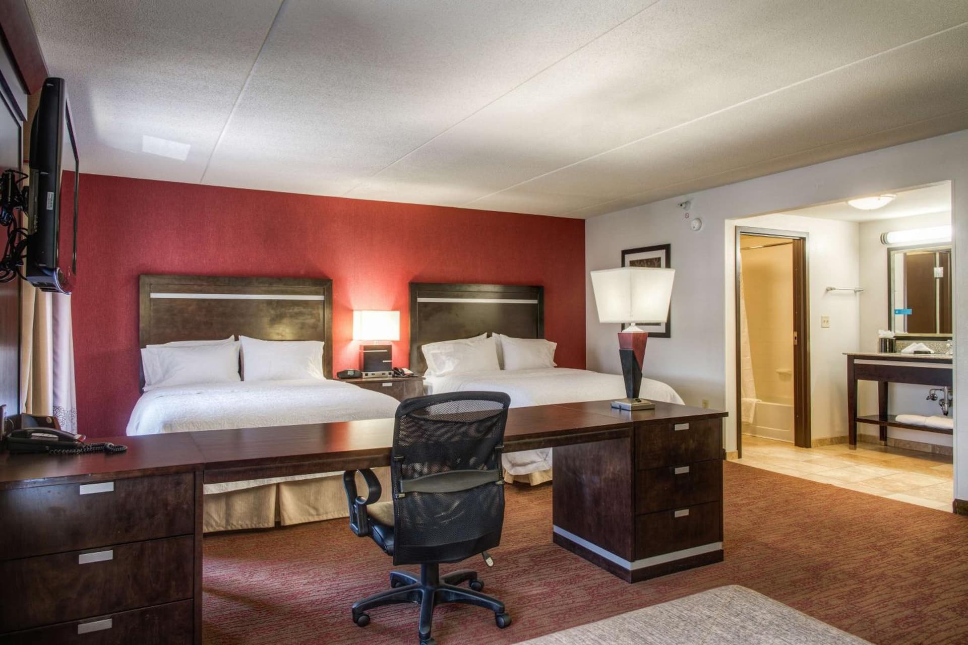 Hampton Inn & Suites Detroit/Airport Romulus gallery photo in Romulus, MI — image 35