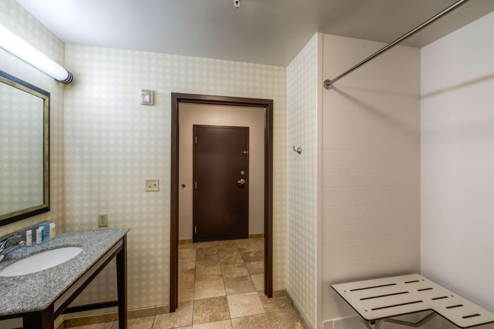 Hampton Inn & Suites Detroit/Airport Romulus gallery photo in Romulus, MI — image 33