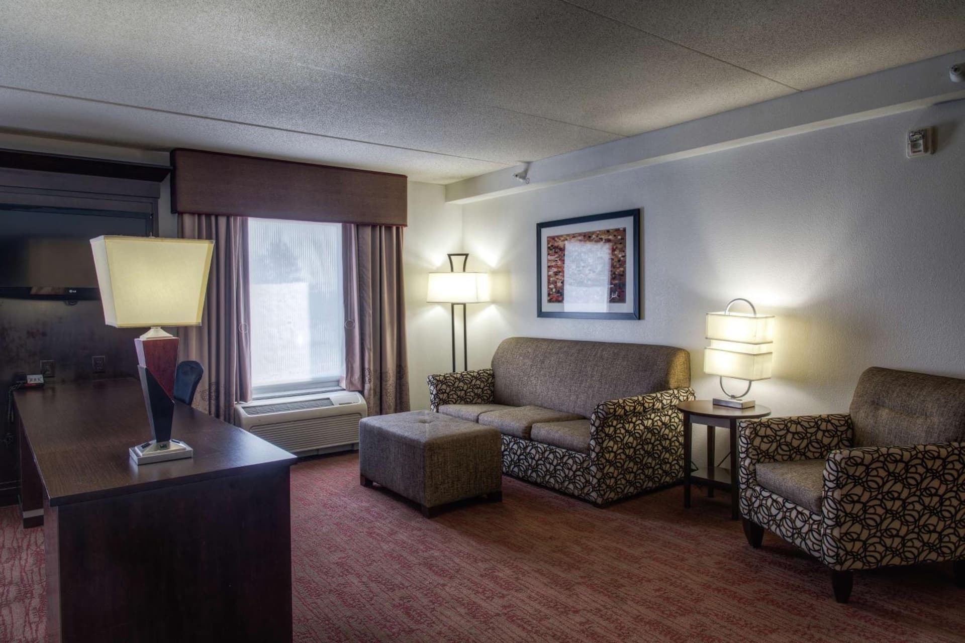Hampton Inn & Suites Detroit/Airport Romulus gallery photo in Romulus, MI — image 11