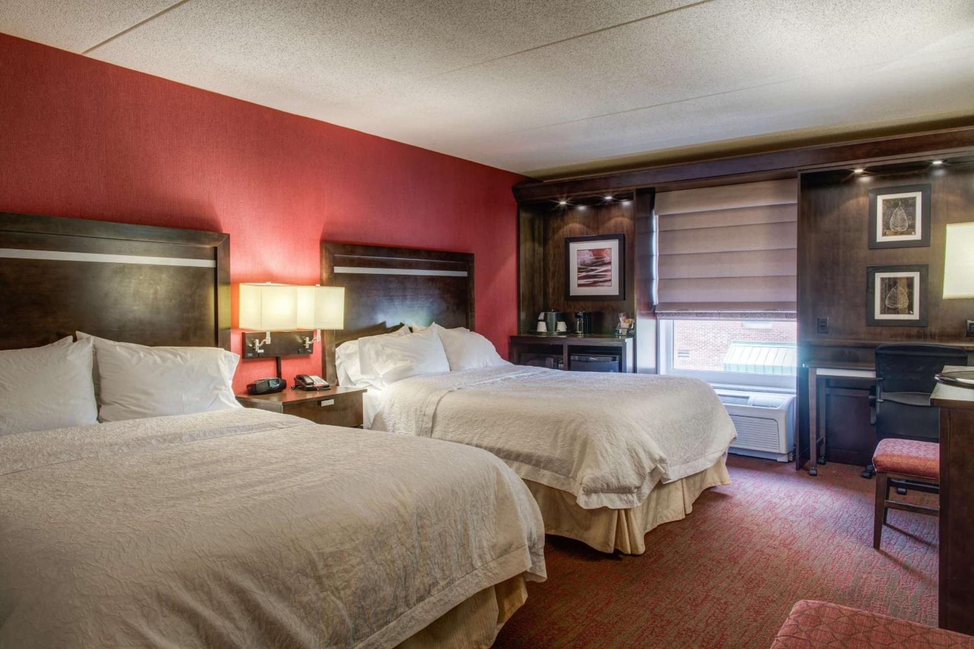 Hampton Inn & Suites Detroit/Airport Romulus gallery photo in Romulus, MI — image 4