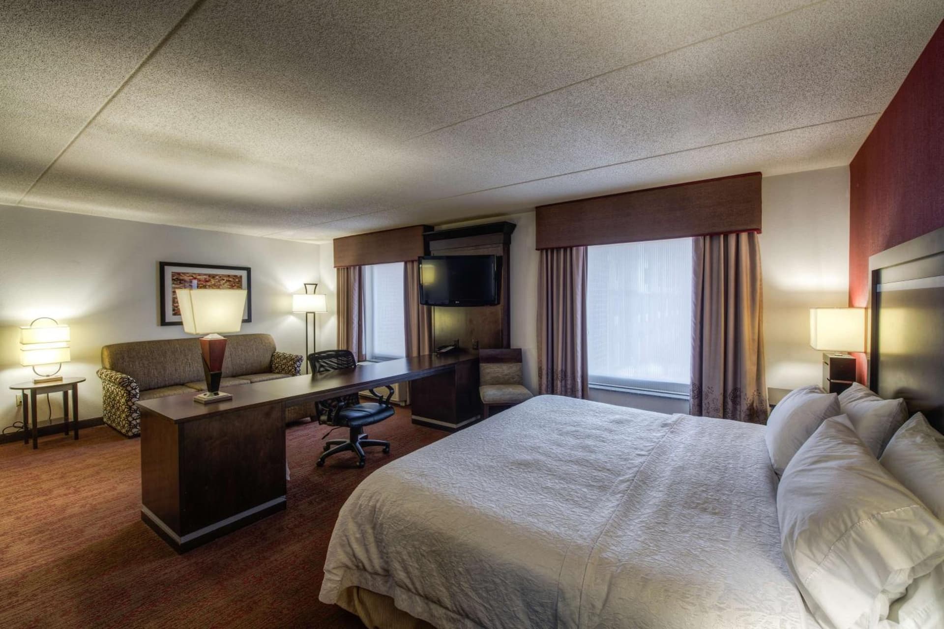 Hampton Inn & Suites Detroit/Airport Romulus gallery photo in Romulus, MI — image 40