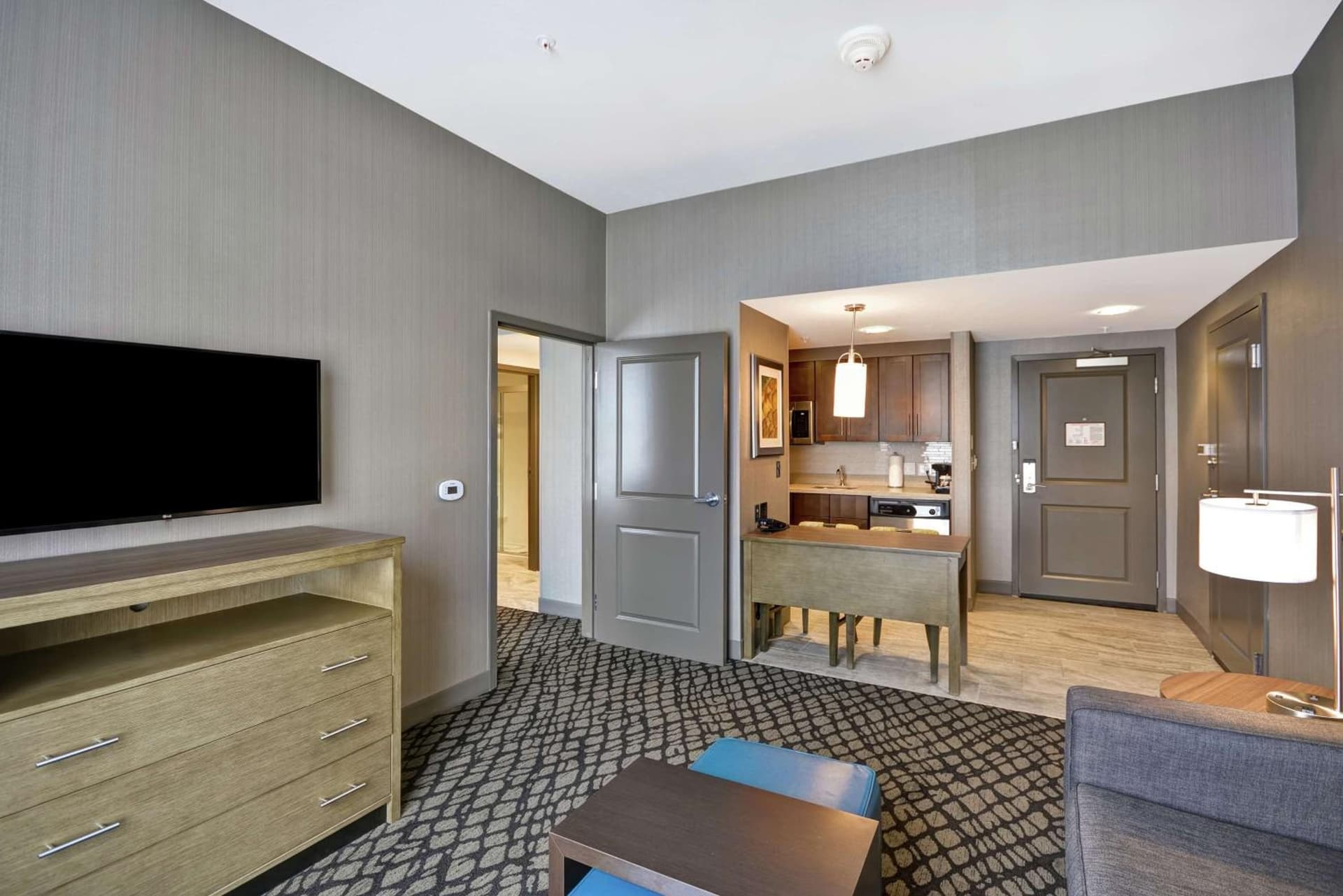 Homewood Suites By Hilton Warren Detroit property views in Warren, MI — gallery photo 3