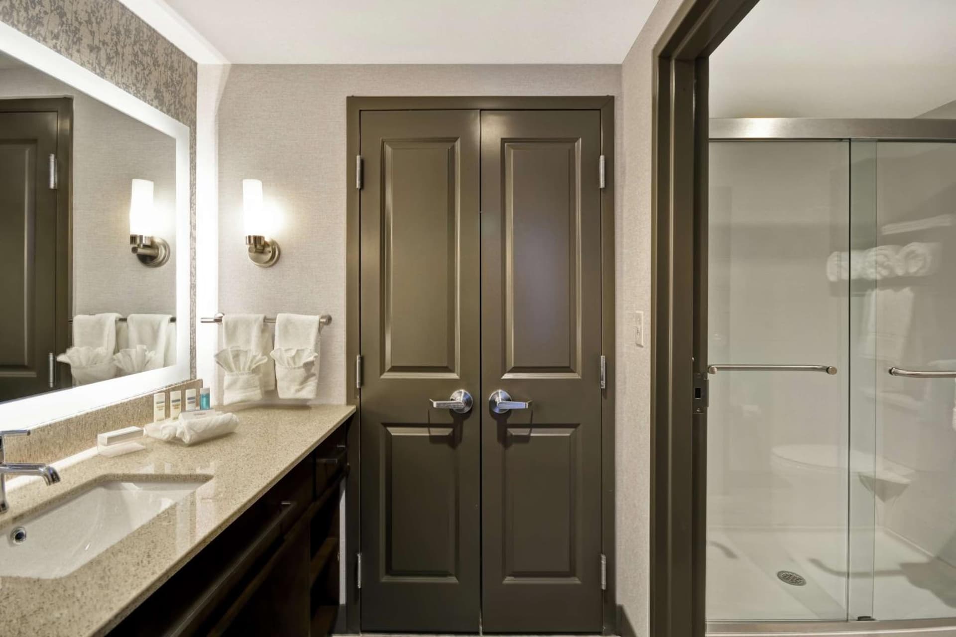 Homewood Suites By Hilton Warren Detroit gallery photo in Warren, MI — image 25