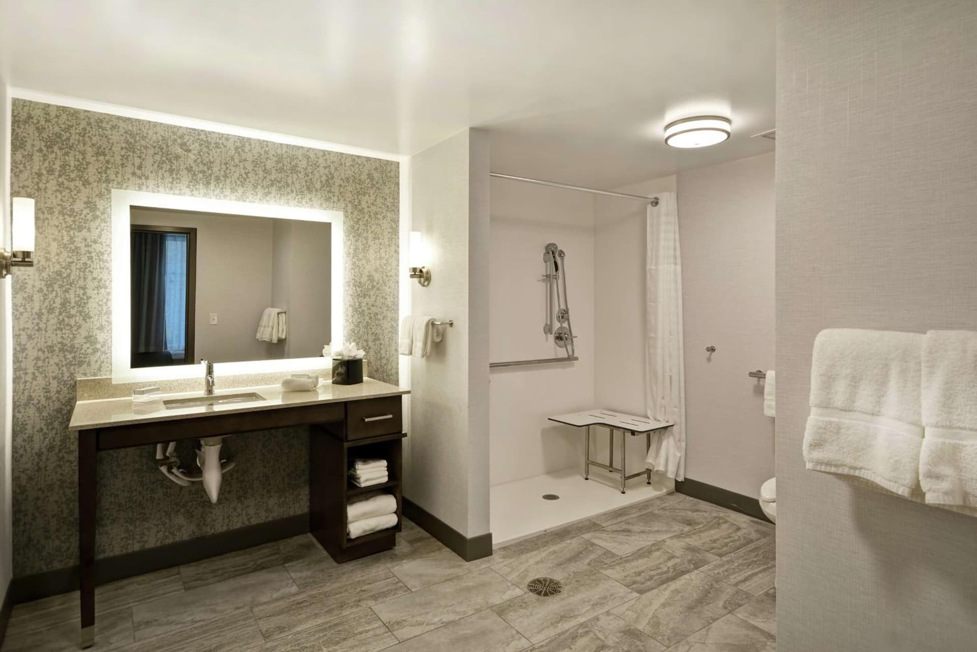 Homewood Suites By Hilton Warren Detroit gallery photo in Warren, MI — image 52