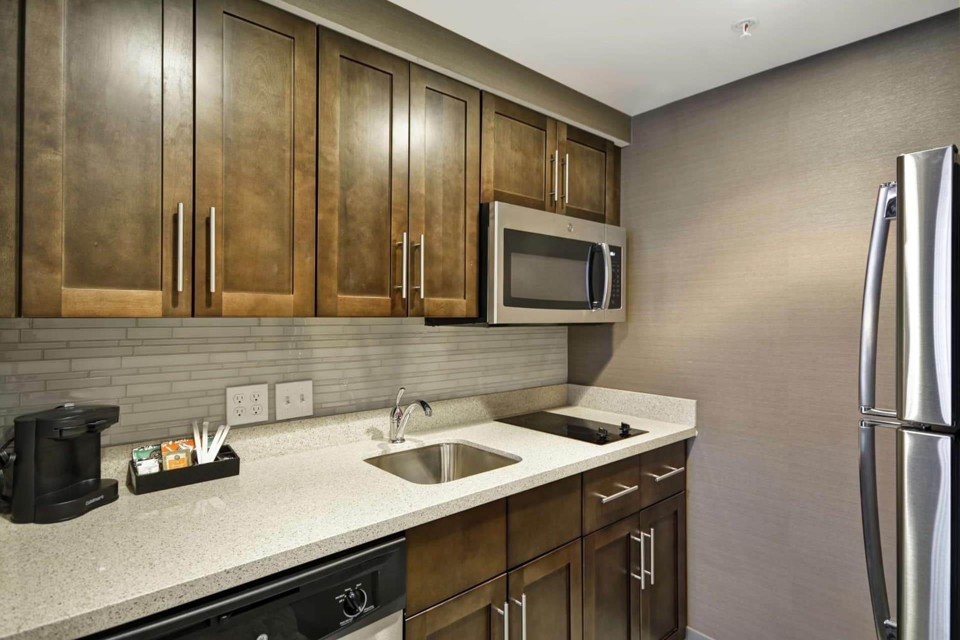 Homewood Suites By Hilton Warren Detroit gallery photo in Warren, MI — image 39