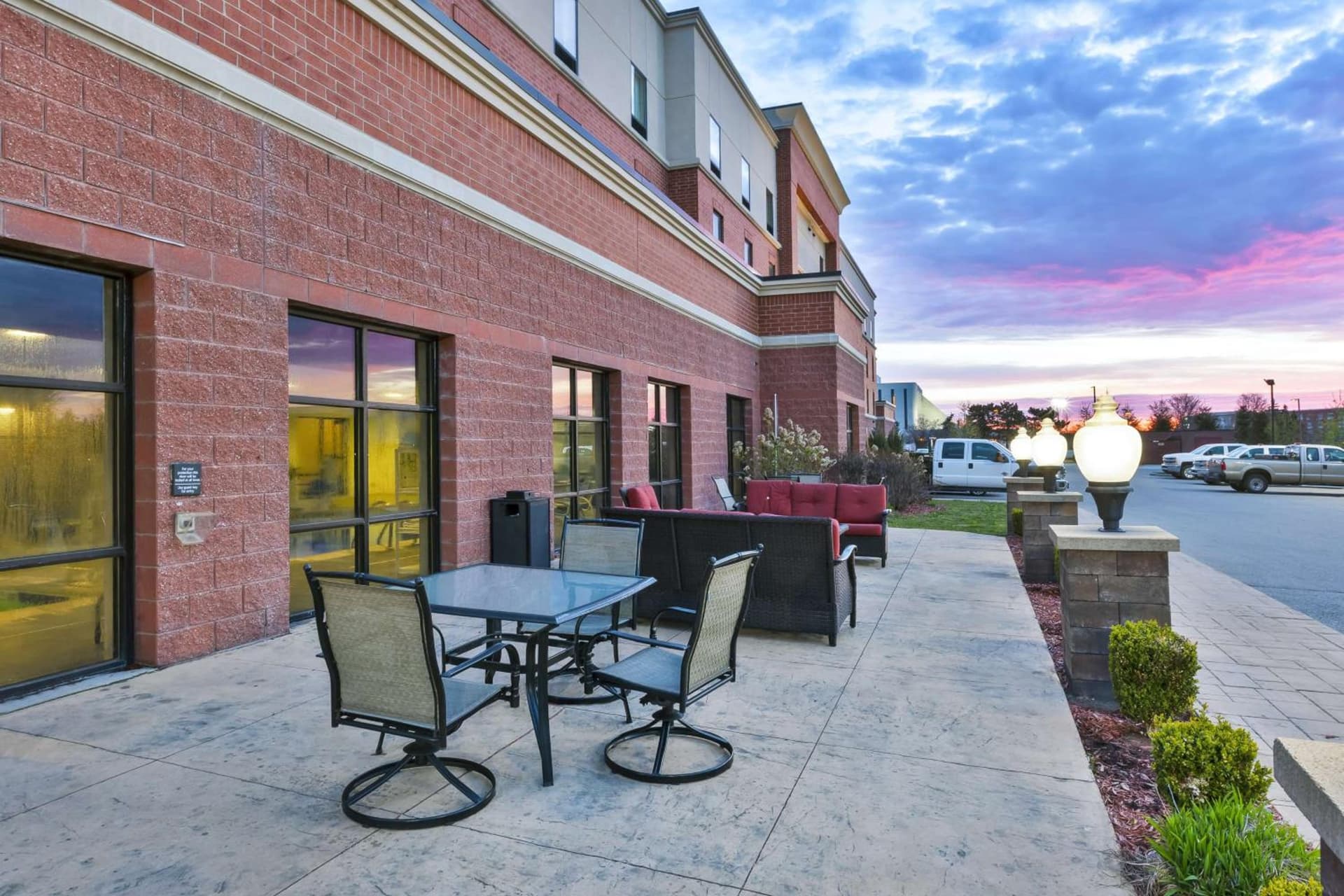 Hampton Inn Detroit/Southgate property views in Southgate, MI — gallery photo 3