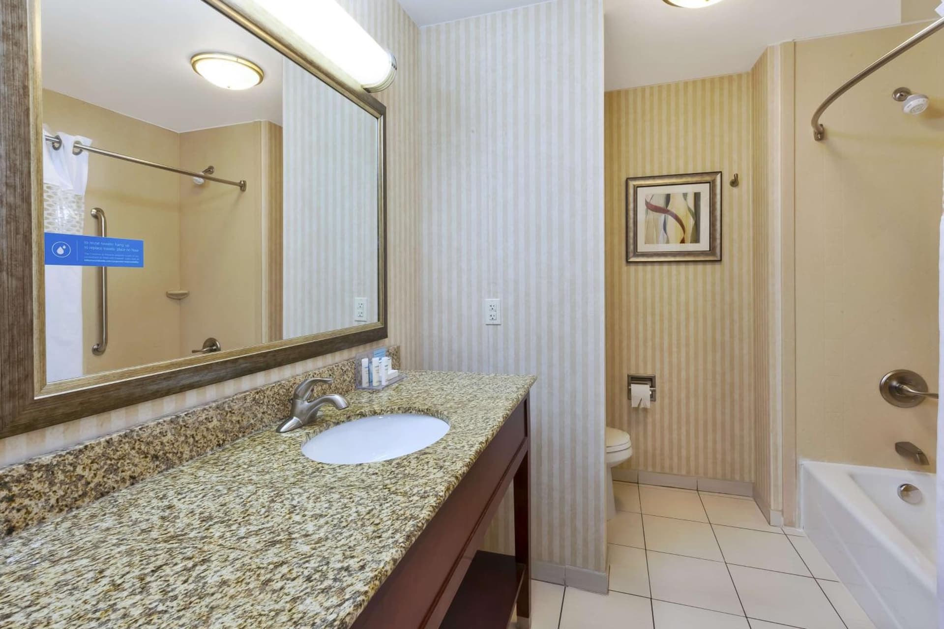 Hampton Inn Detroit/Southgate gallery photo in Southgate, MI — image 24