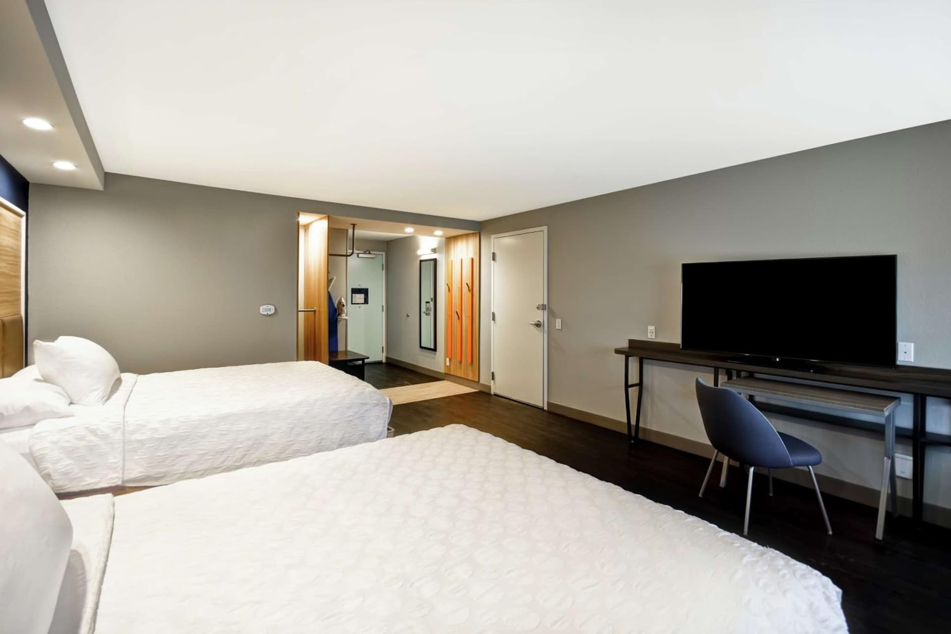 Tru By Hilton Sterling Heights Detroit gallery photo in Sterling Heights, MI — image 30