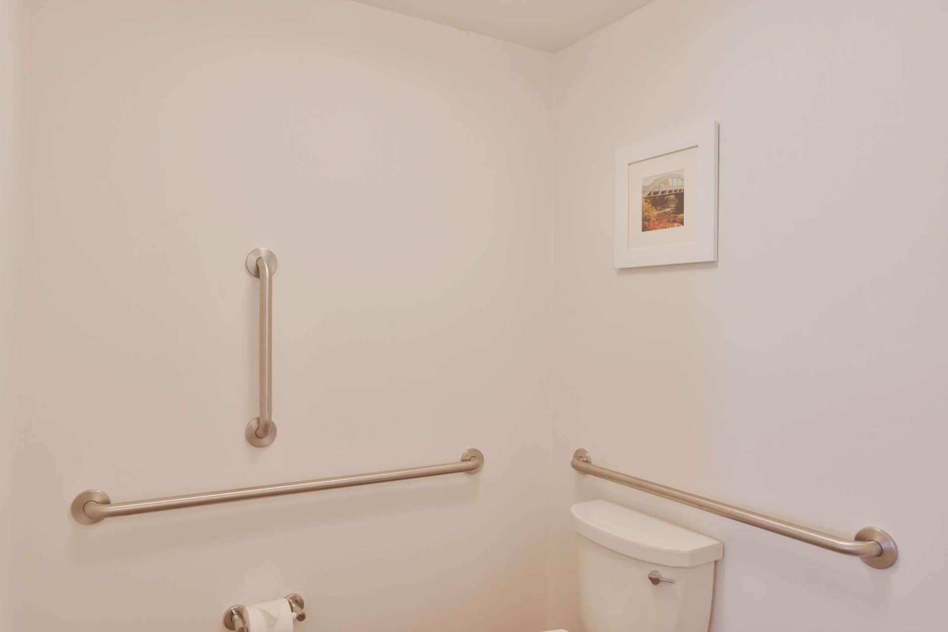 Hampton Inn & Suites Chippewa Falls gallery photo in Chippewa Falls, WI — image 18