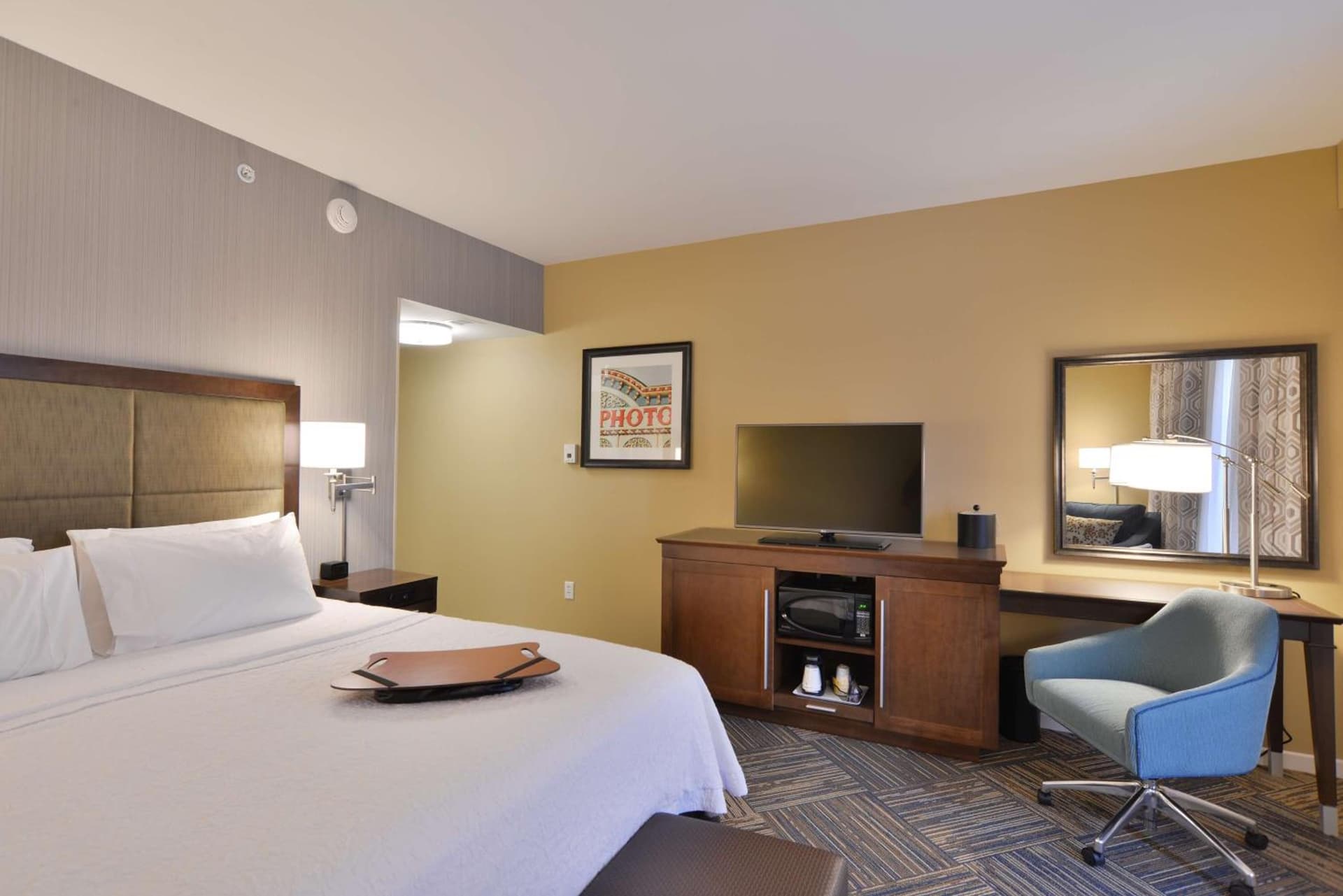 Hampton Inn & Suites Chippewa Falls gallery photo in Chippewa Falls, WI — image 8