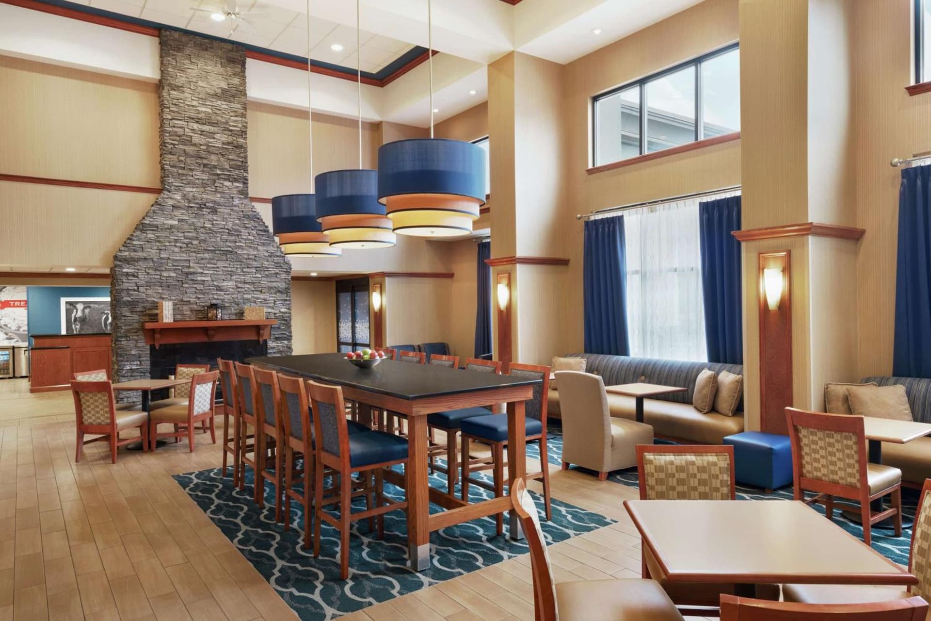 Hampton Inn & Suites Ephrata - Mountain Springs property views in Ephrata, PA — gallery photo 3
