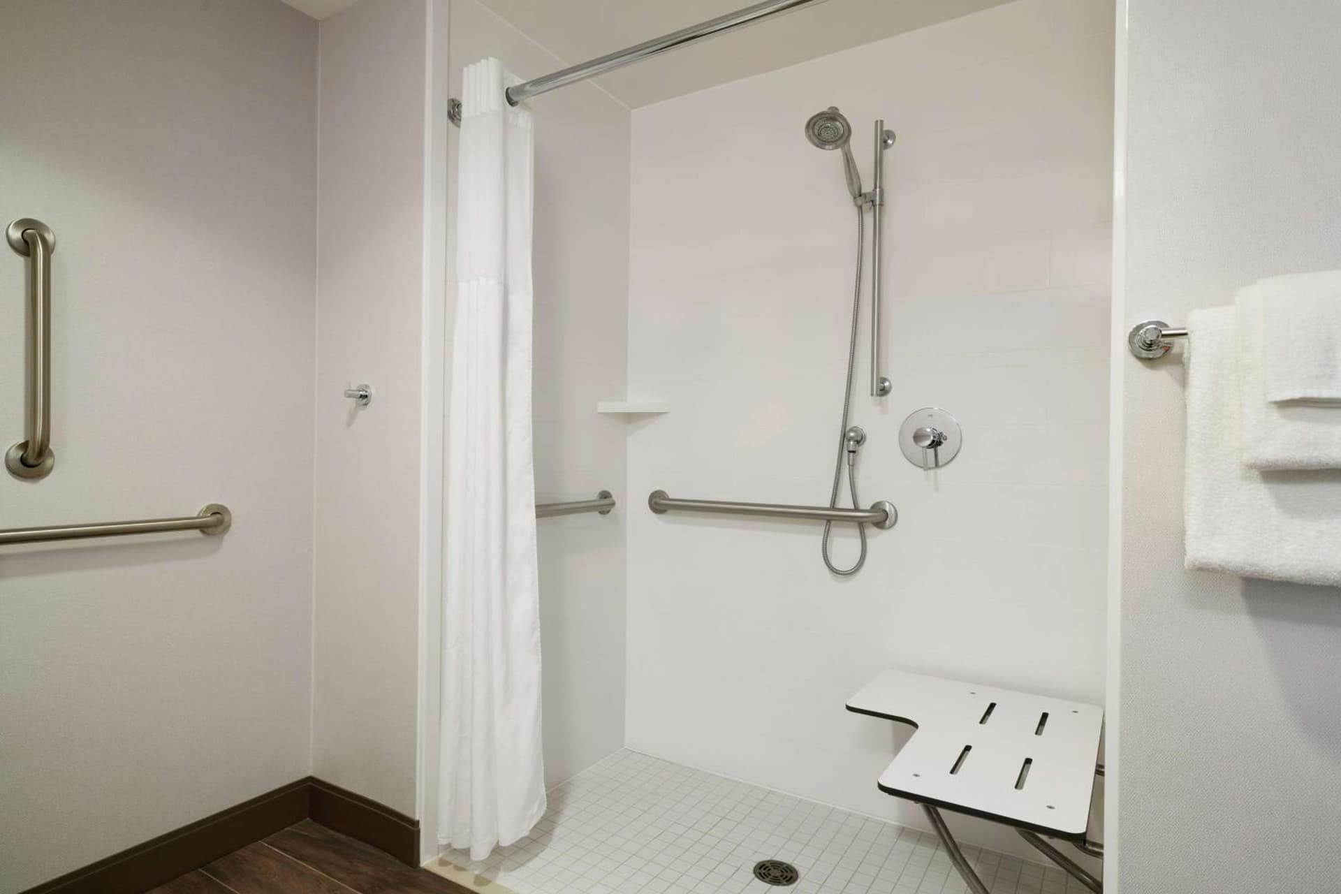 Hampton Inn & Suites Ephrata - Mountain Springs gallery photo in Ephrata, PA — image 30