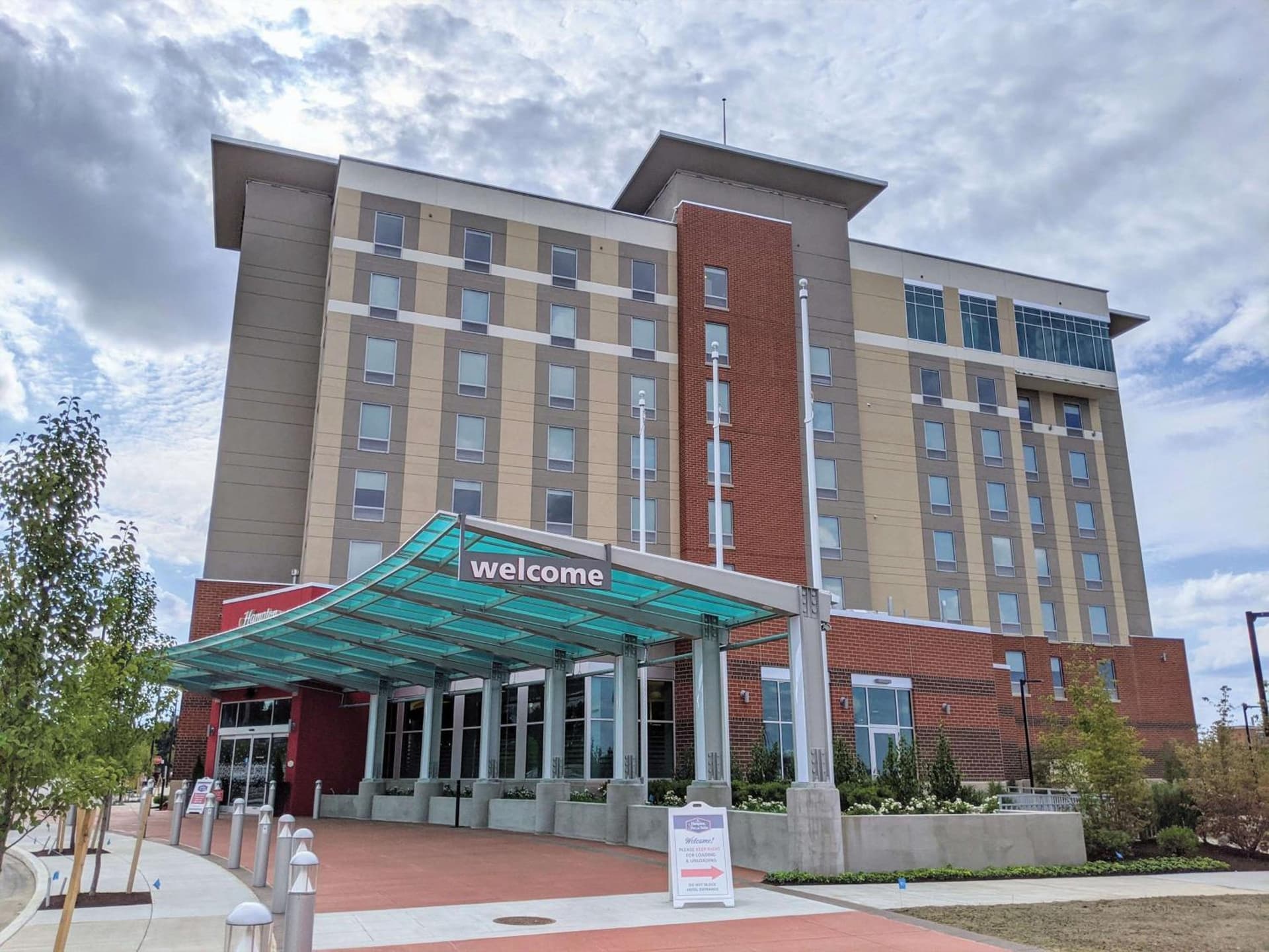 Hampton Inn & Suites Erie Bayfront property views in Erie, PA — gallery photo 3