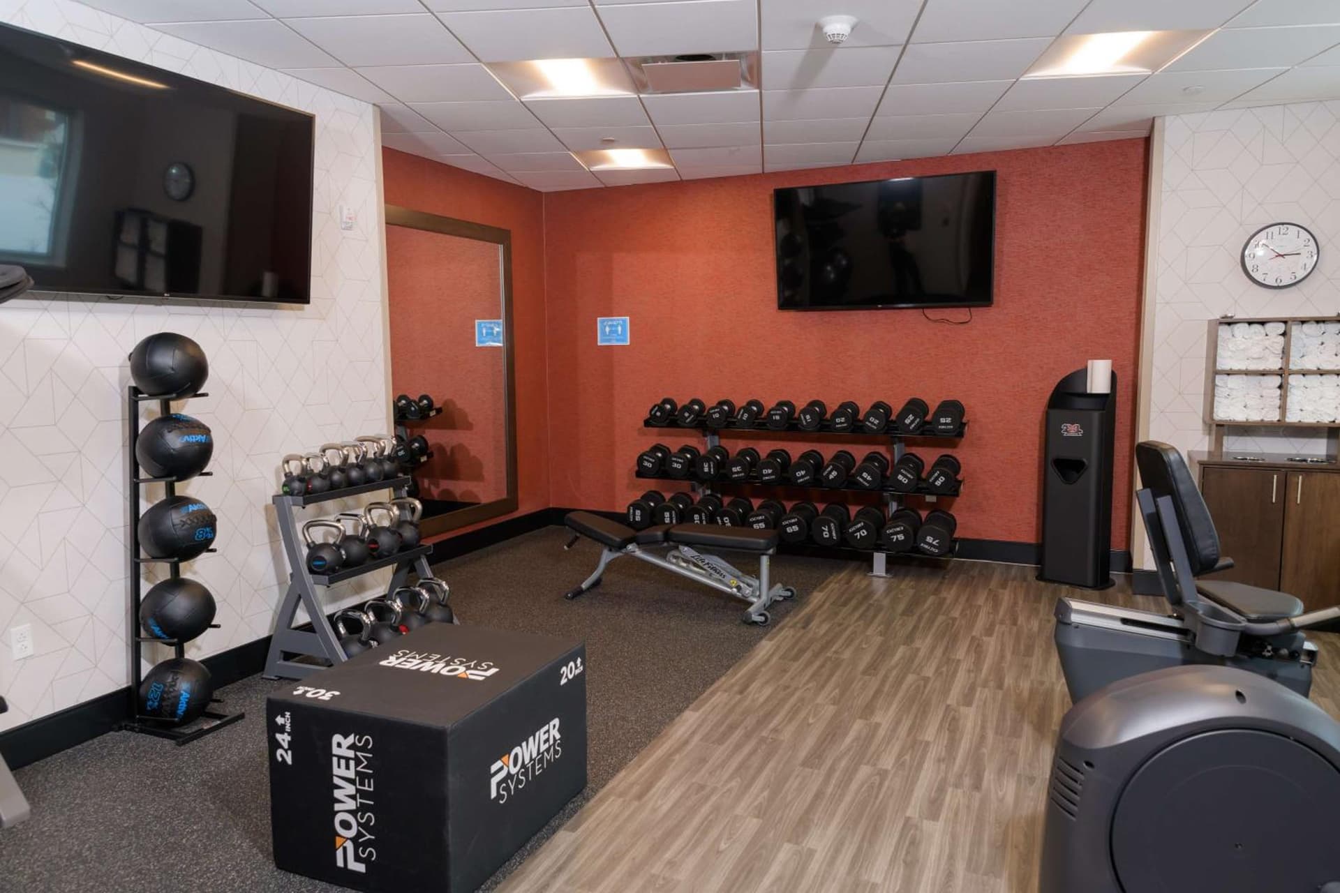 Hampton Inn & Suites Erie Bayfront gallery photo in Erie, PA — image 6
