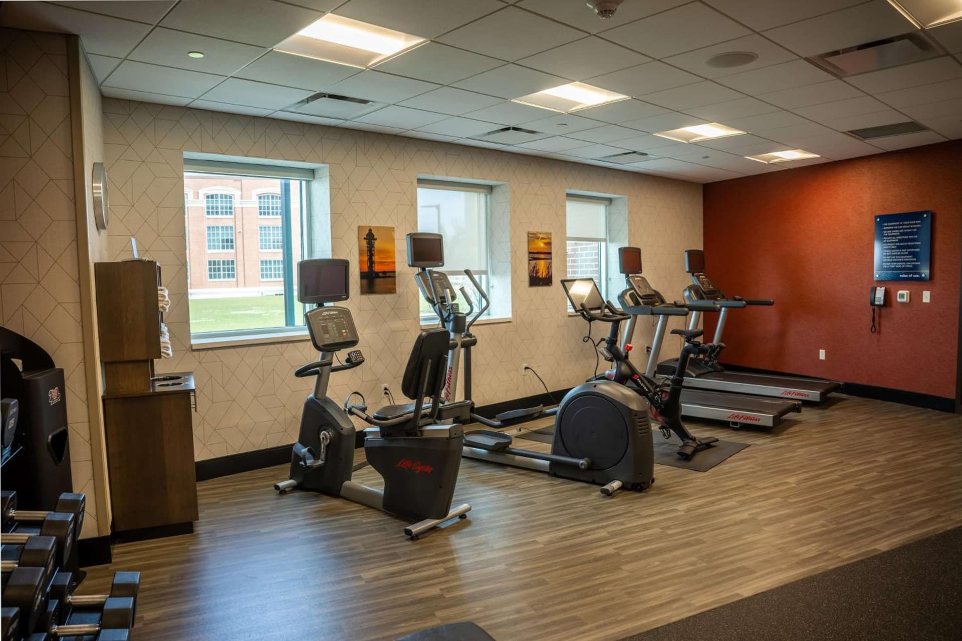 Hampton Inn & Suites Erie Bayfront gallery photo in Erie, PA — image 37